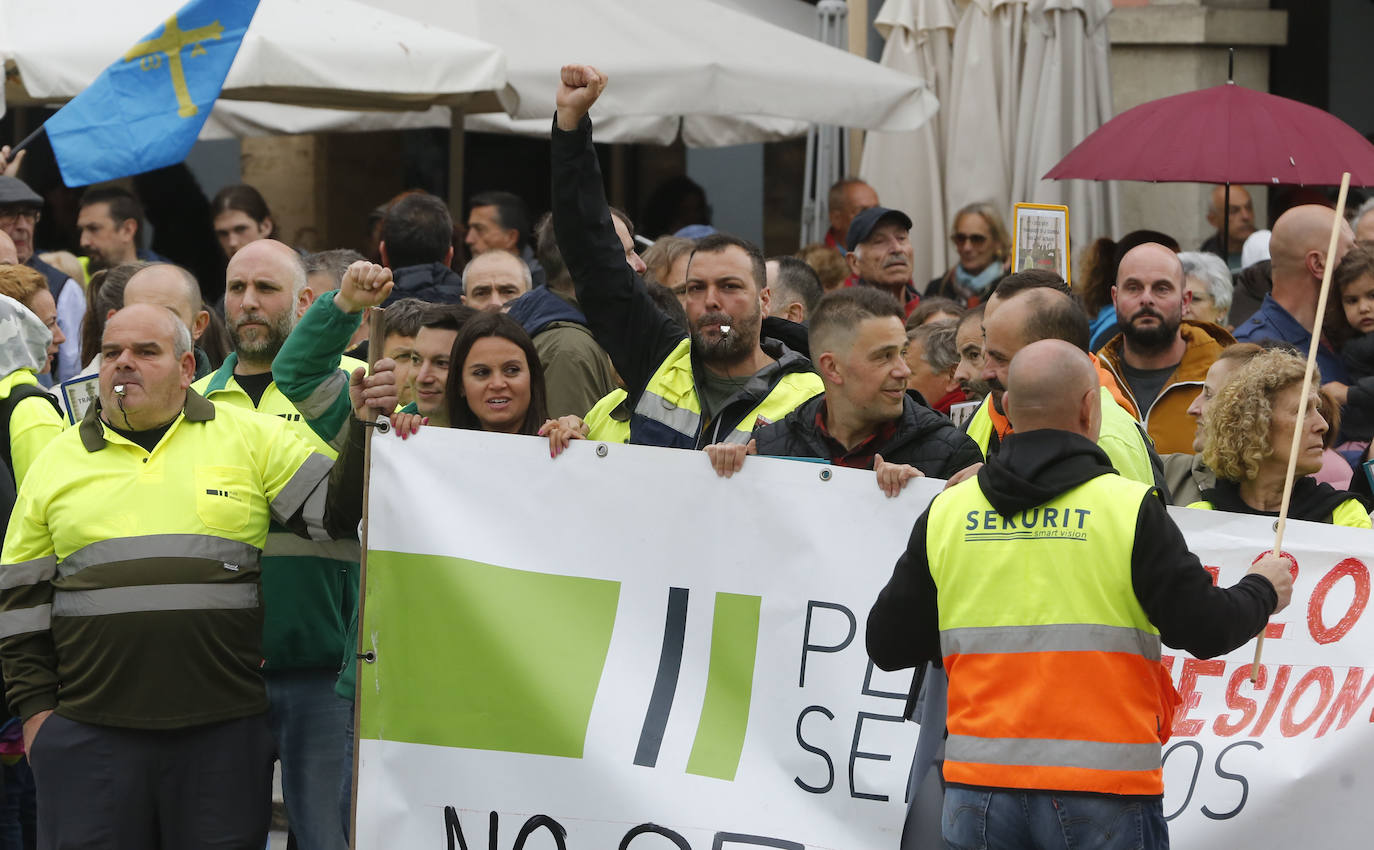 Avilés, unida contra el cierre en Saint-Gobain: «Cristalería no se cierra»