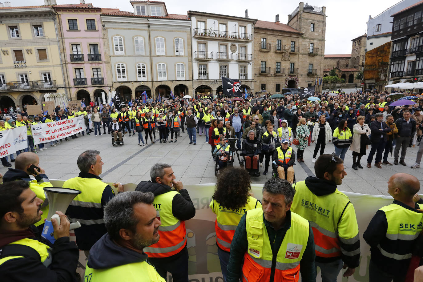 Avilés, unida contra el cierre en Saint-Gobain: «Cristalería no se cierra»