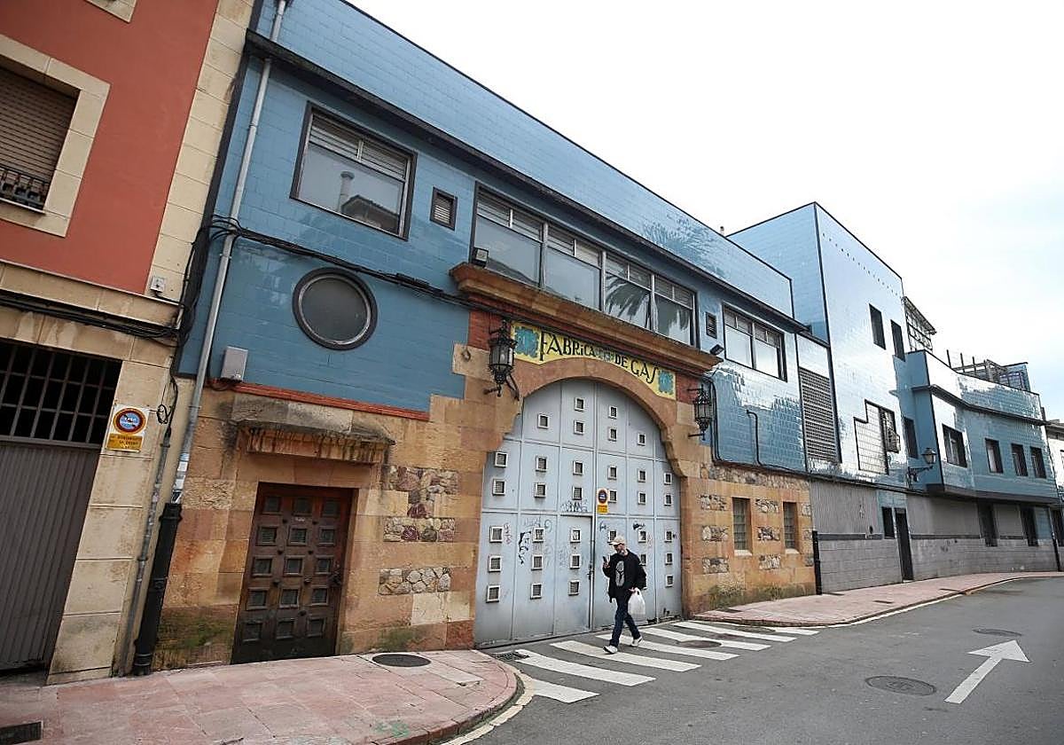 Los vecinos piden reducir la edificabilidad en la Fábrica de Gas