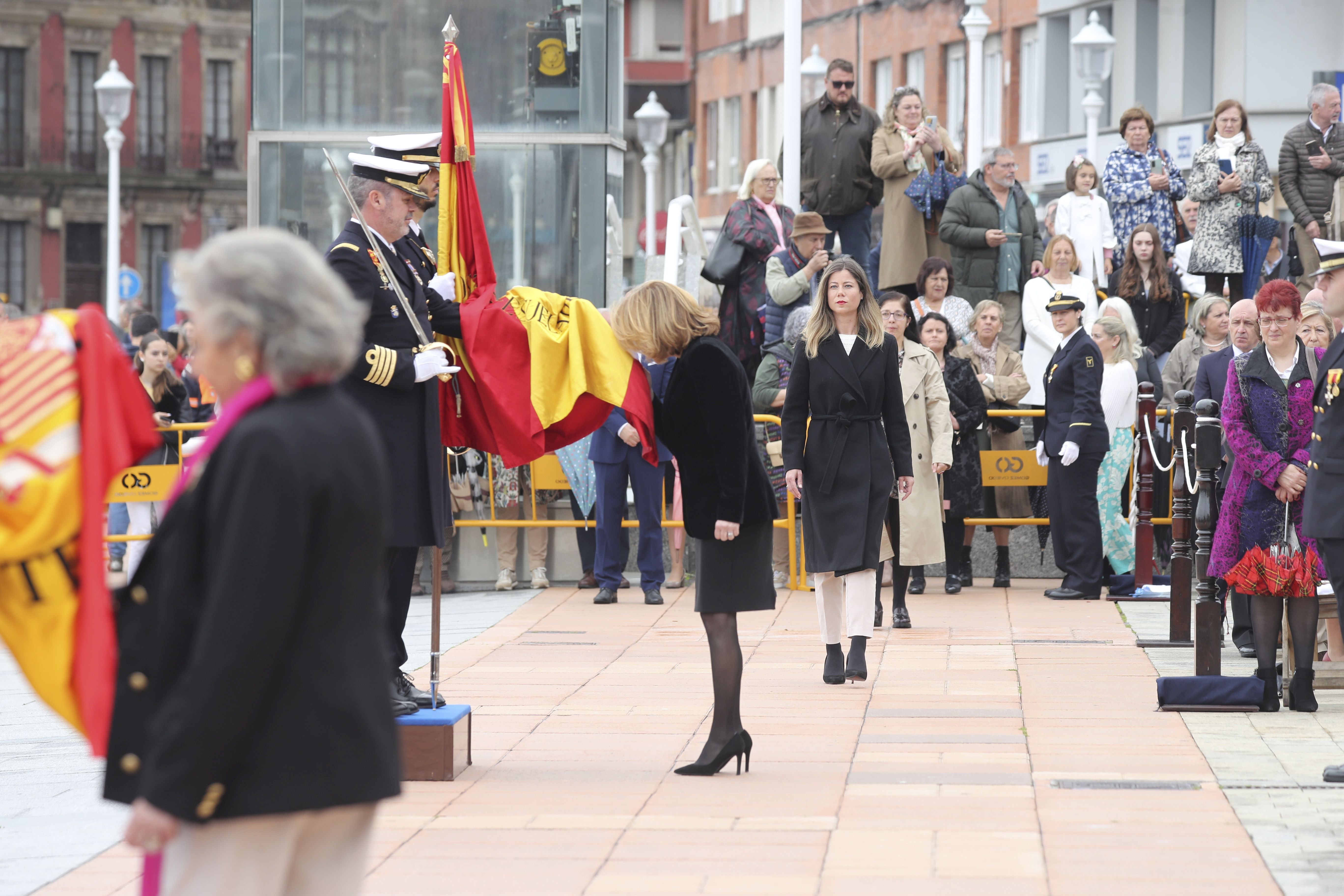 Las imágenes de la jura de bandera en Gijón (2)