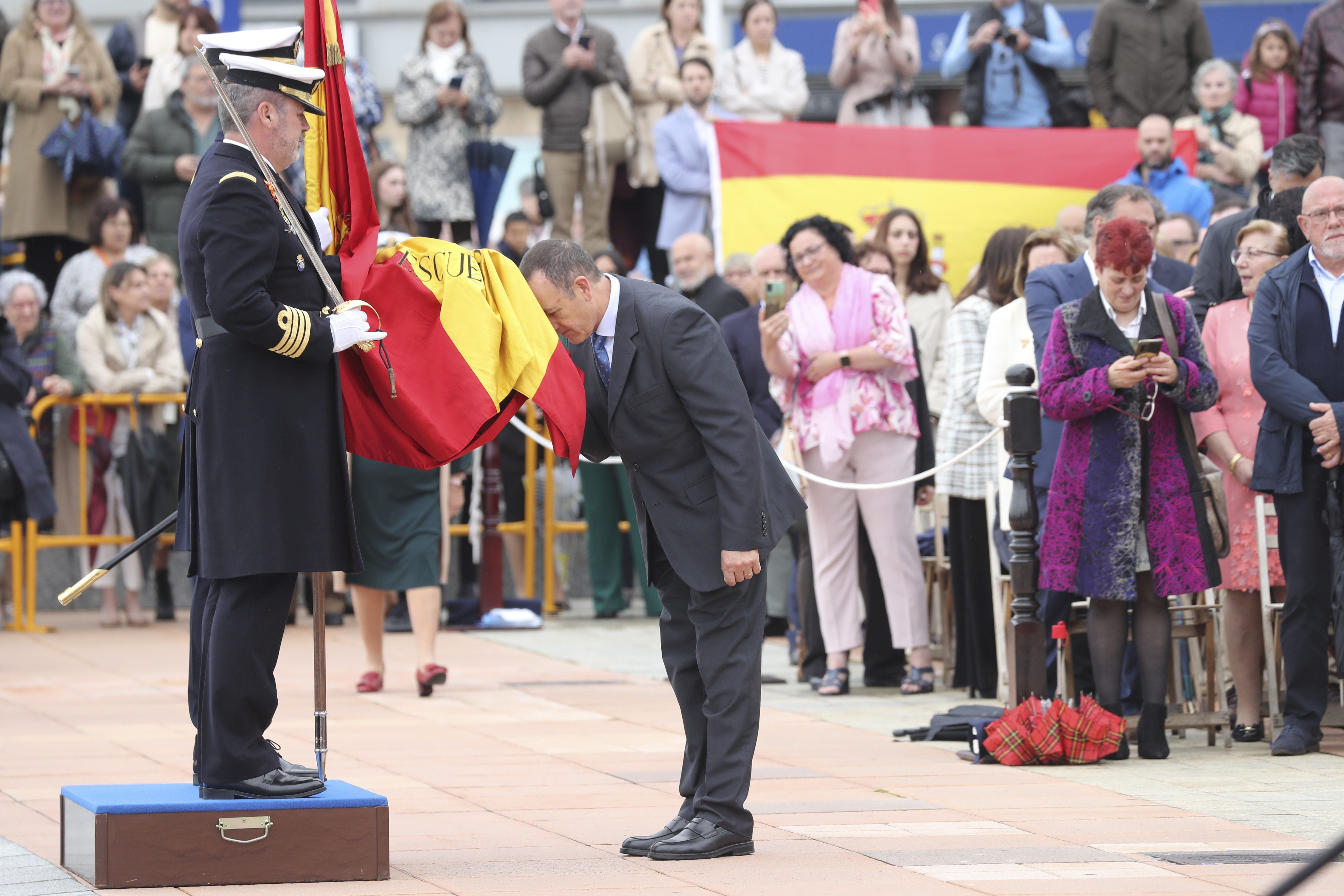 Las imágenes de la jura de bandera en Gijón (3)