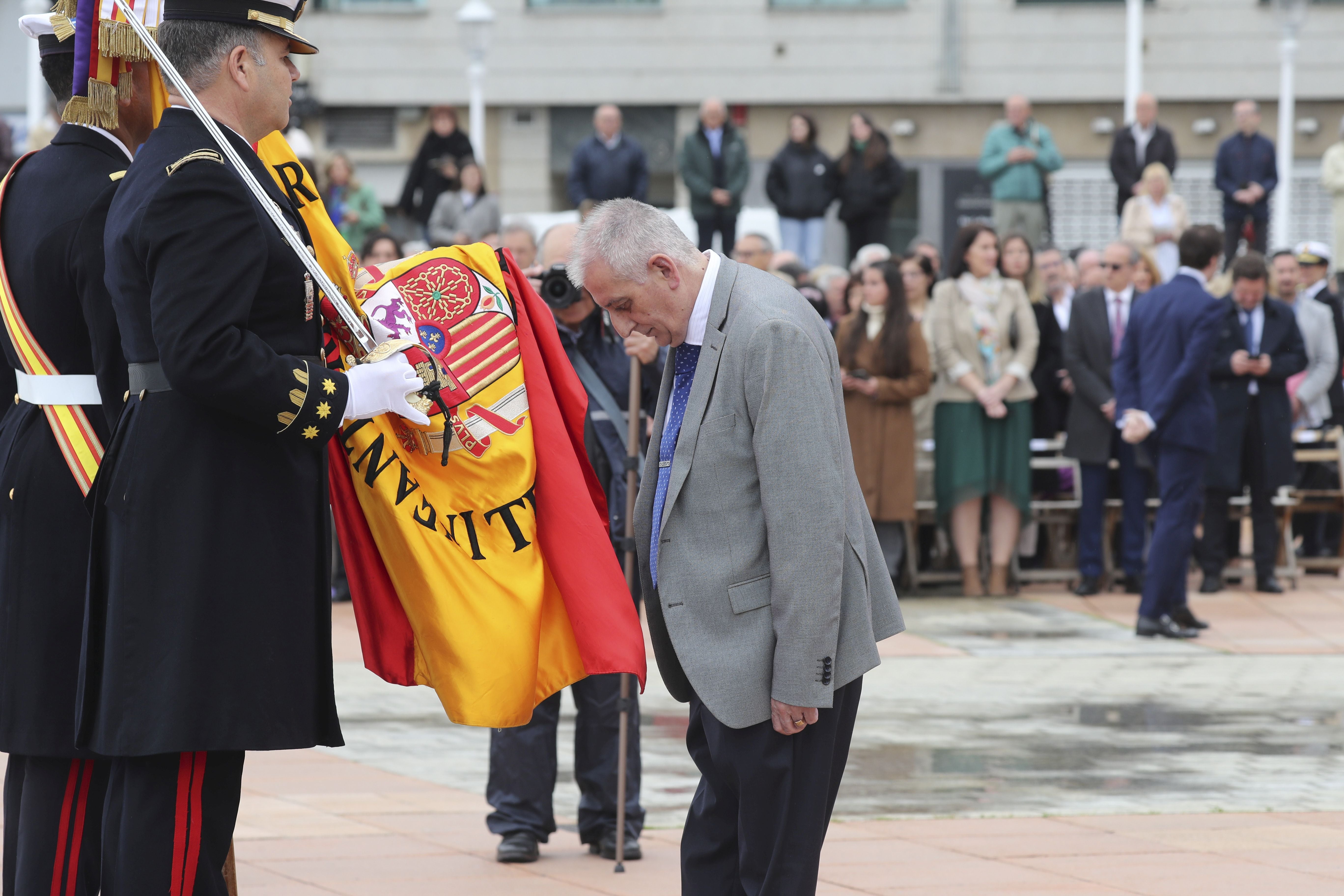 Las imágenes de la jura de bandera en Gijón (3)