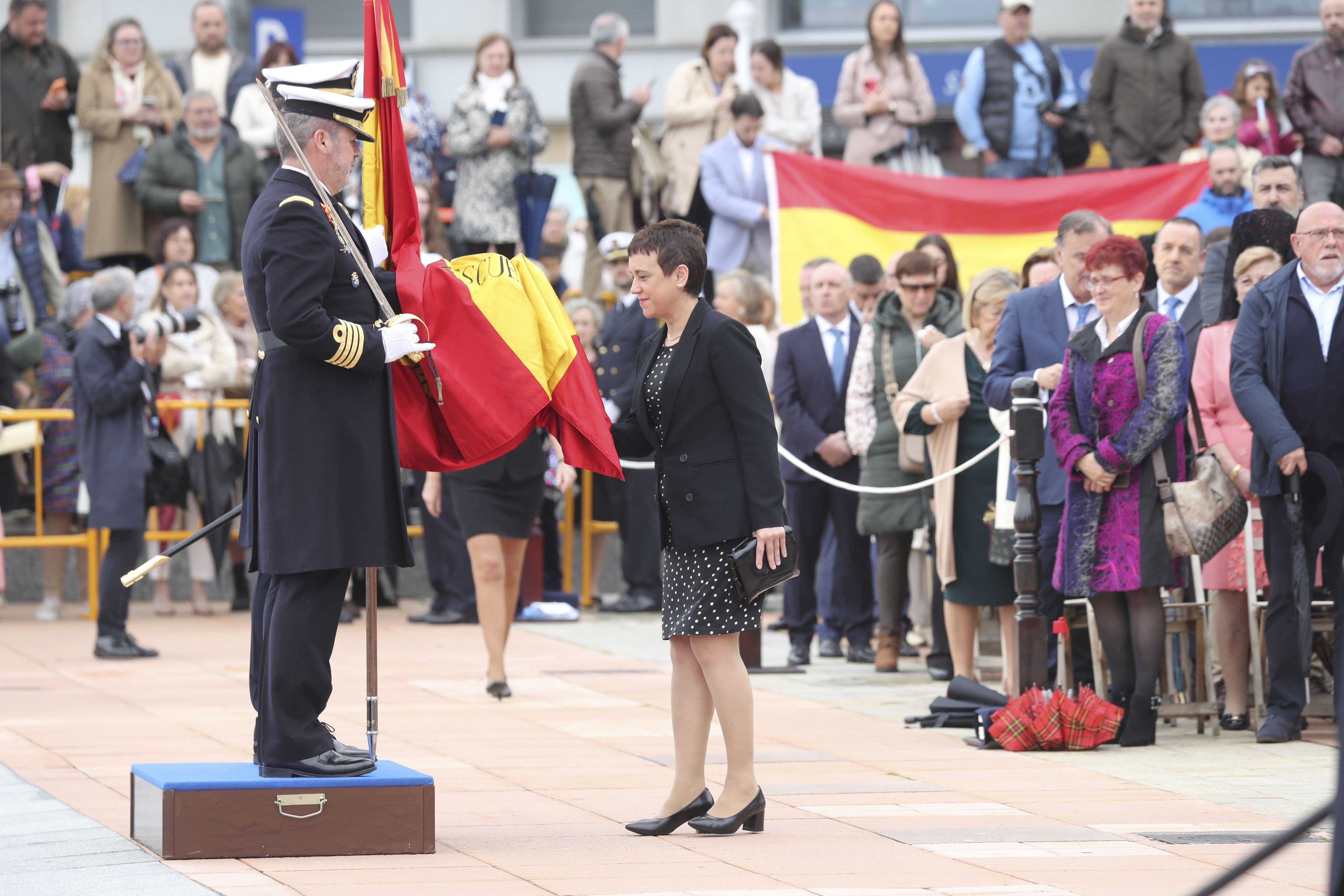 Las imágenes de la jura de bandera en Gijón (3)