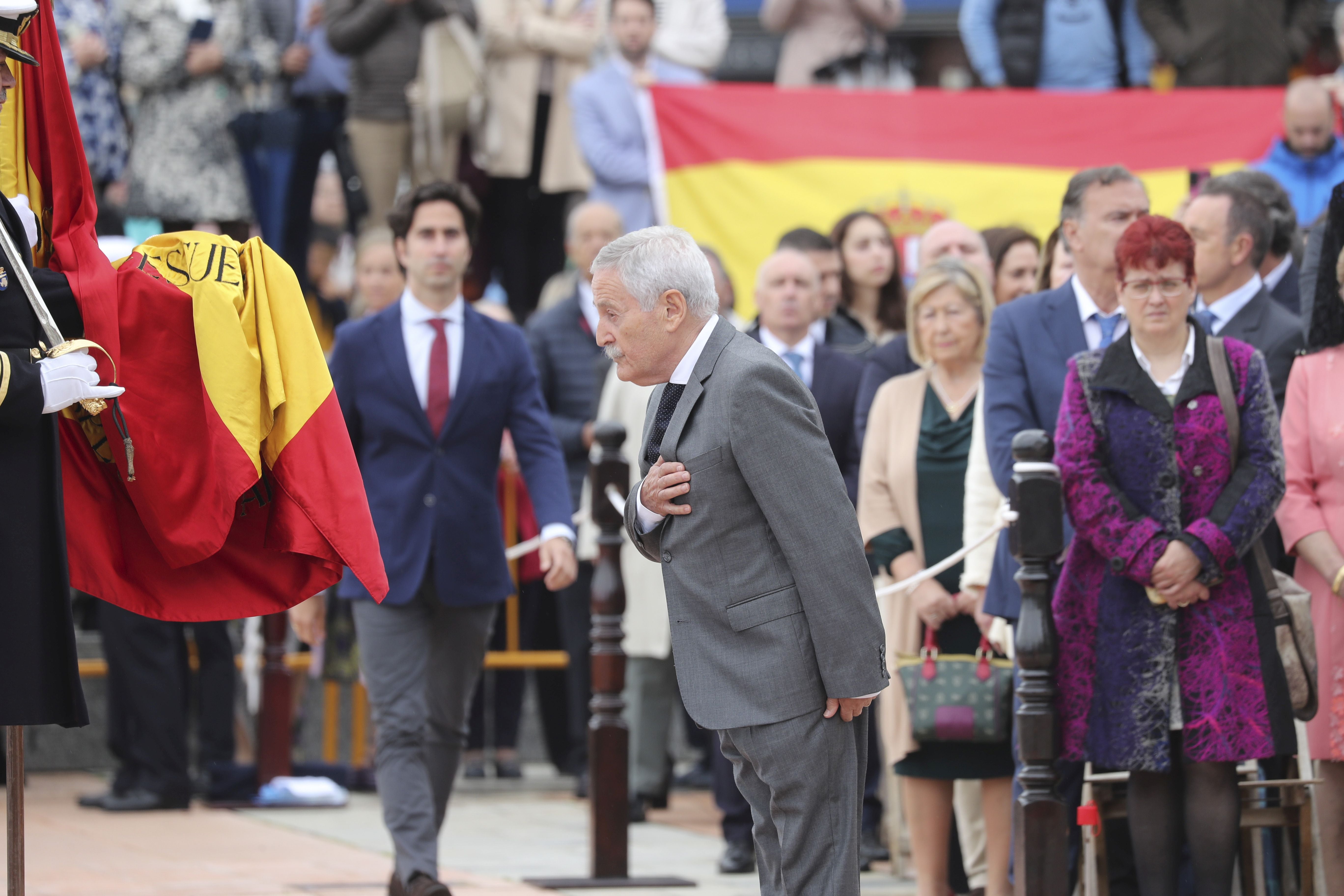 Las imágenes de la jura de bandera en Gijón (3)