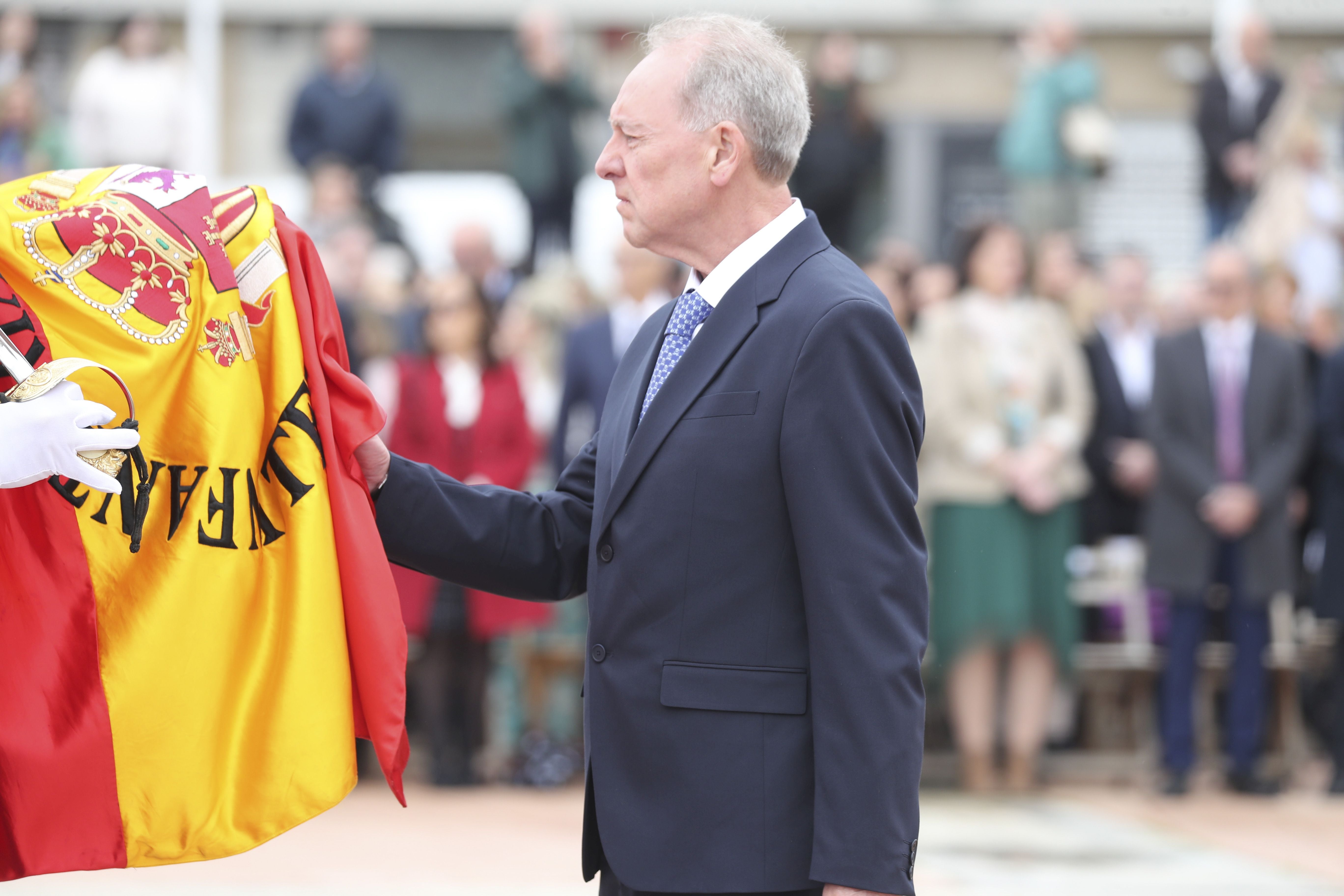 Las imágenes de la jura de bandera en Gijón (3)