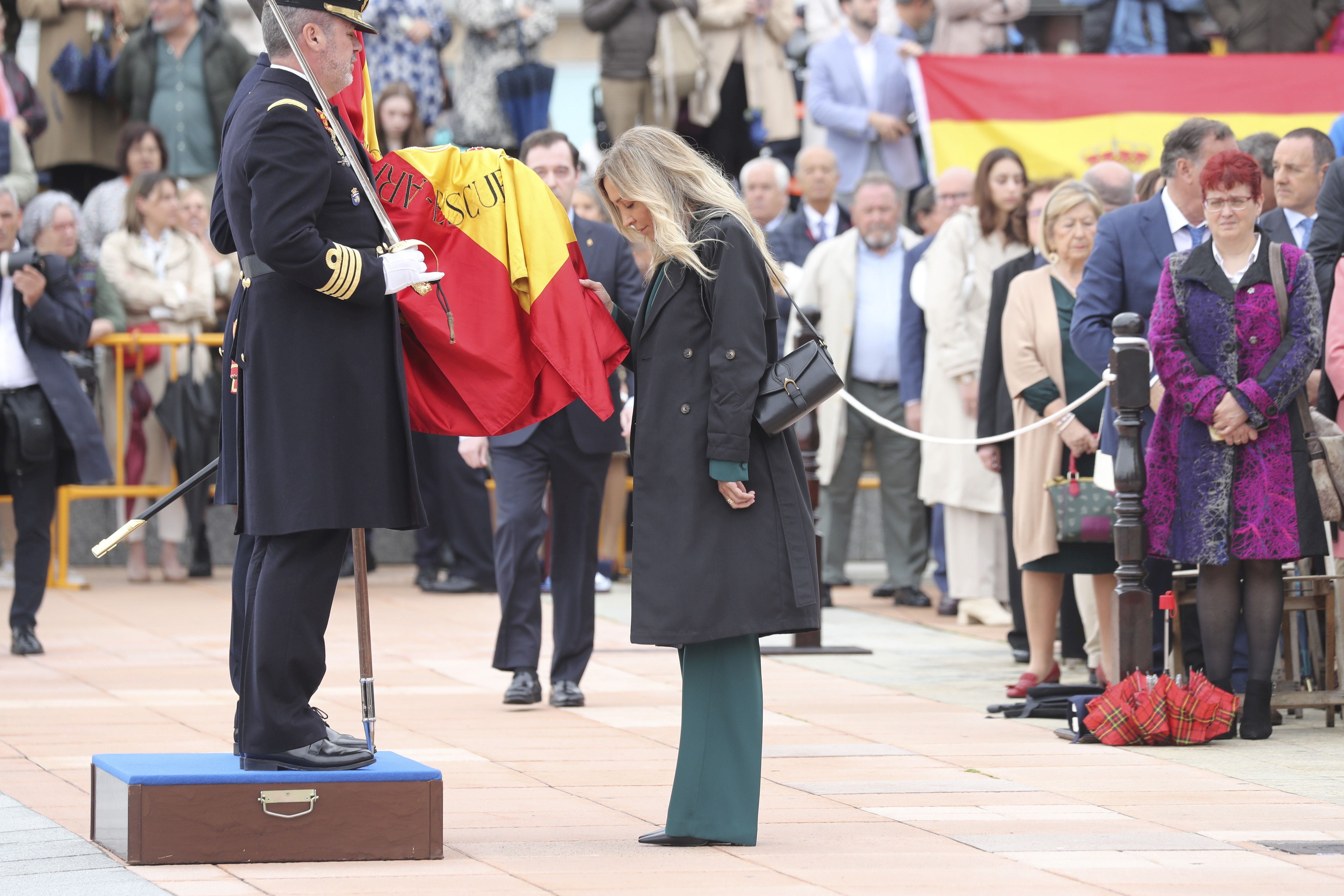 Las imágenes de la jura de bandera en Gijón (4)