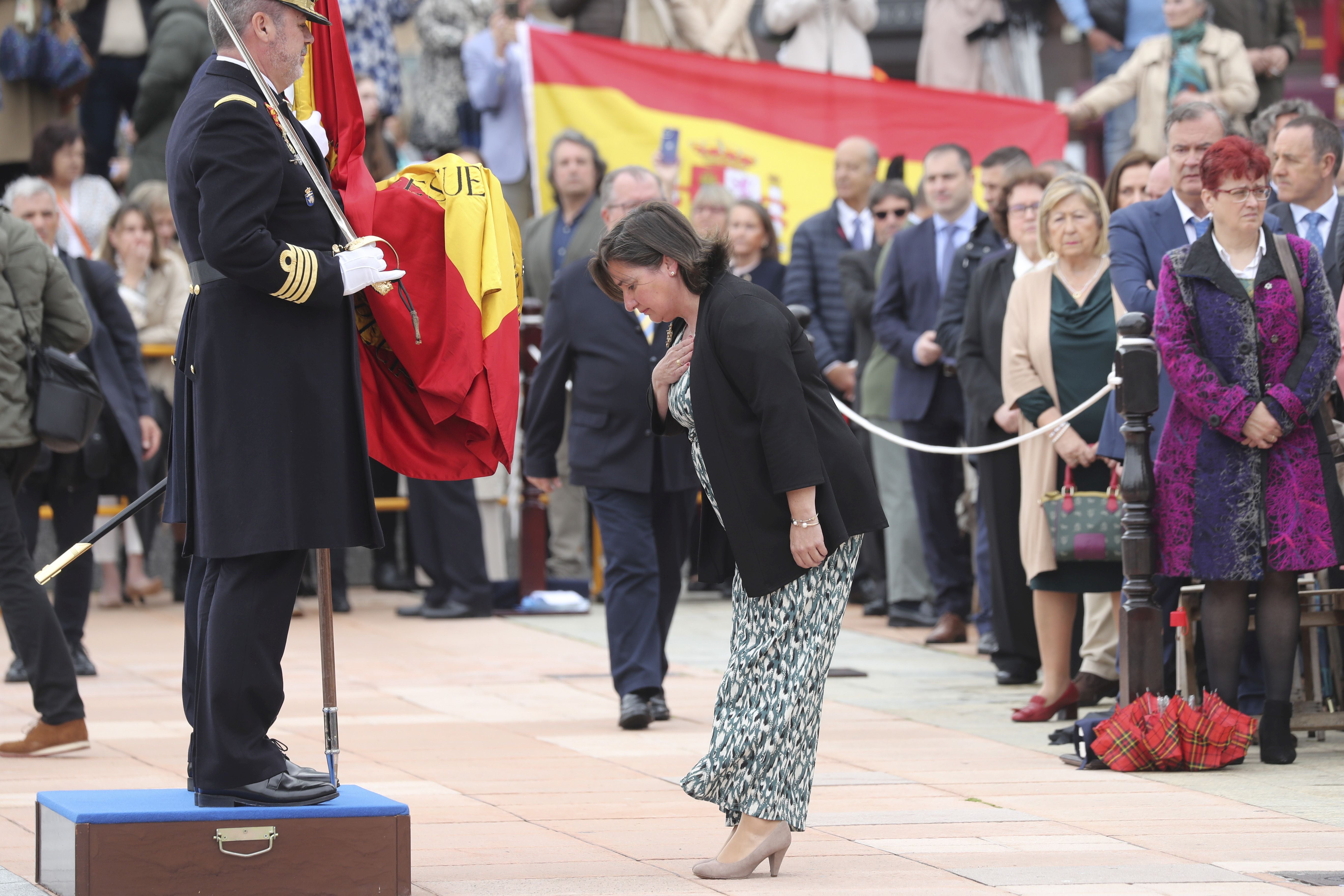 Las imágenes de la jura de bandera en Gijón (4)