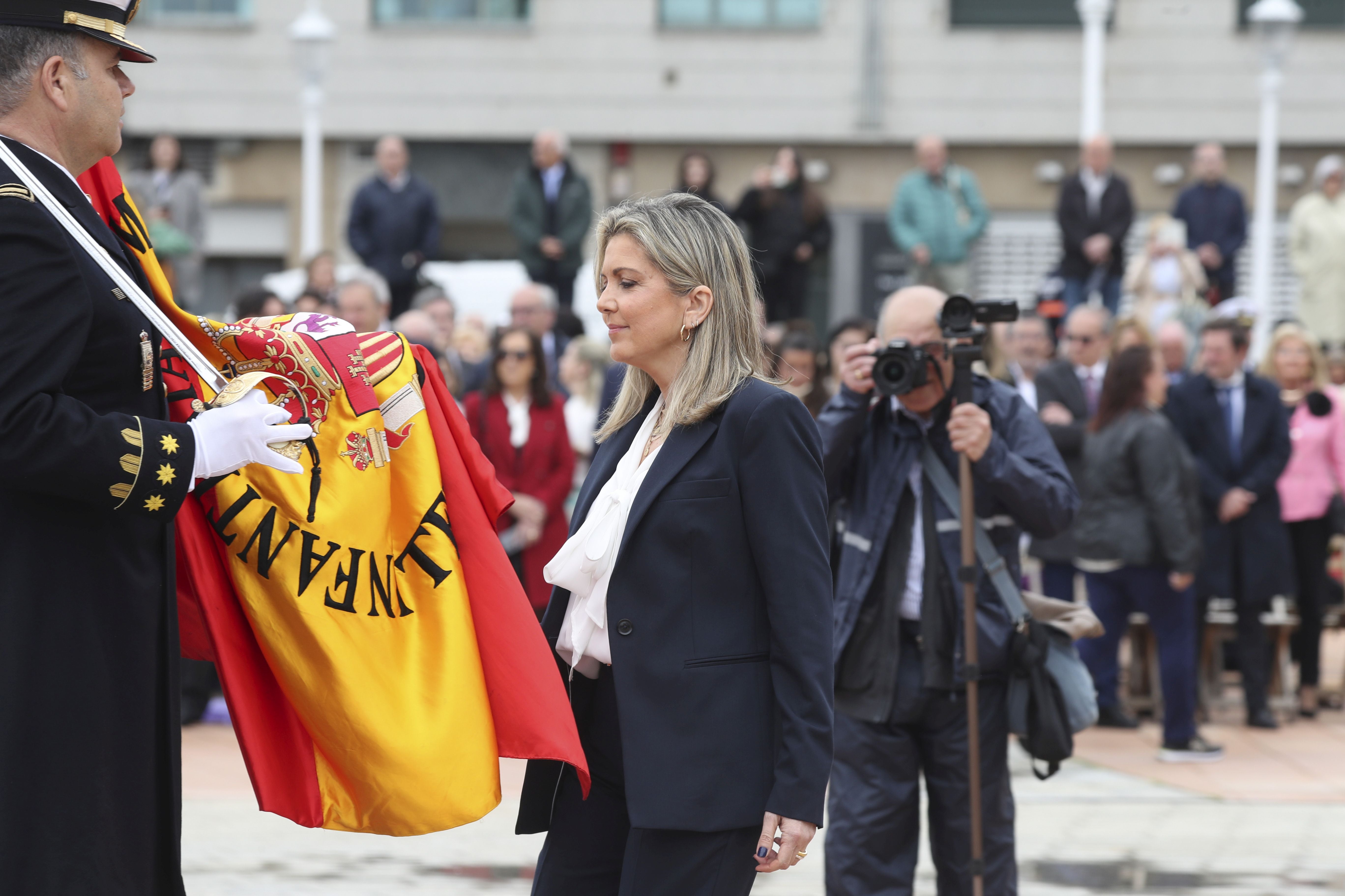 Las imágenes de la jura de bandera en Gijón (4)