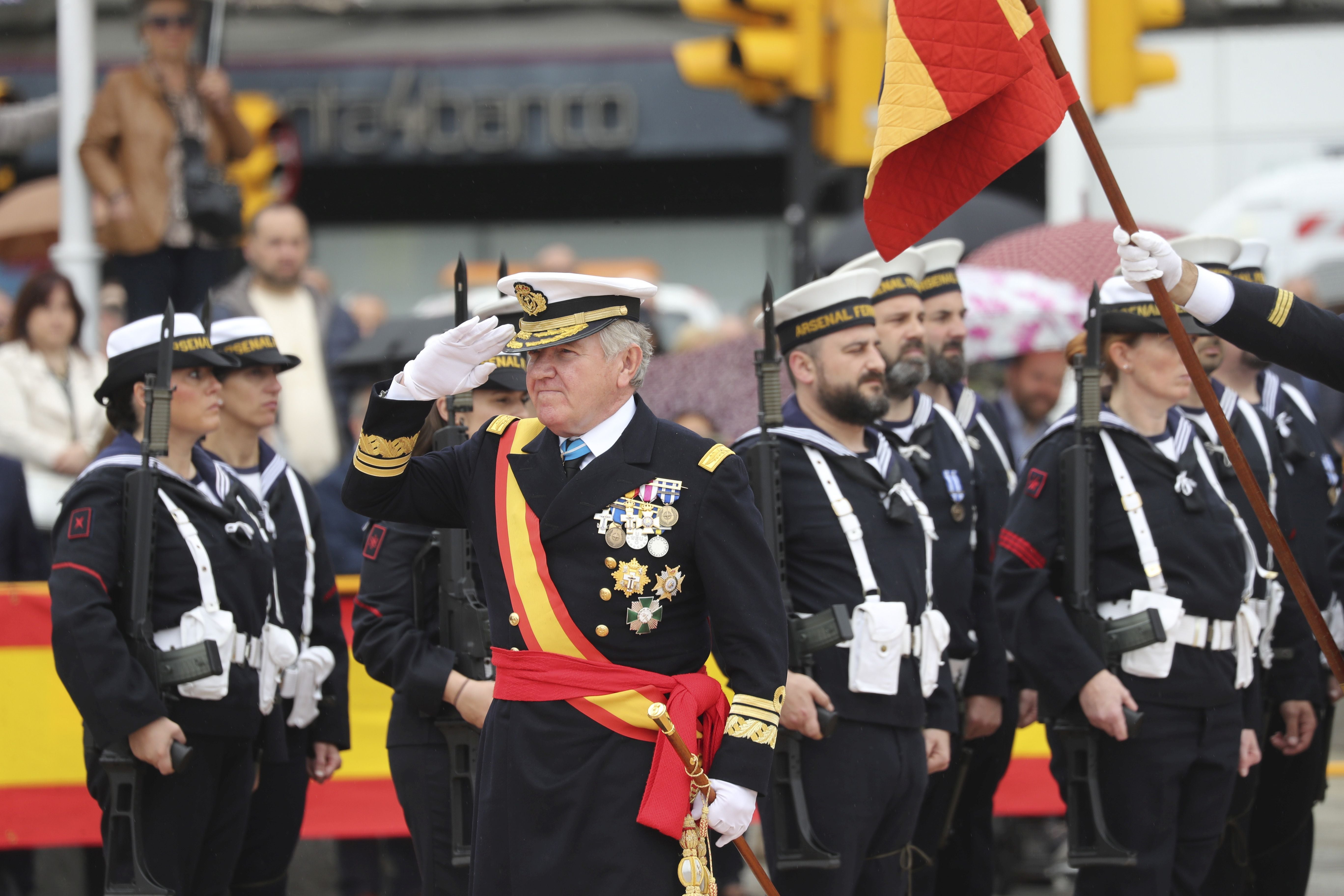 Las imágenes de la jura de bandera en Gijón (1)