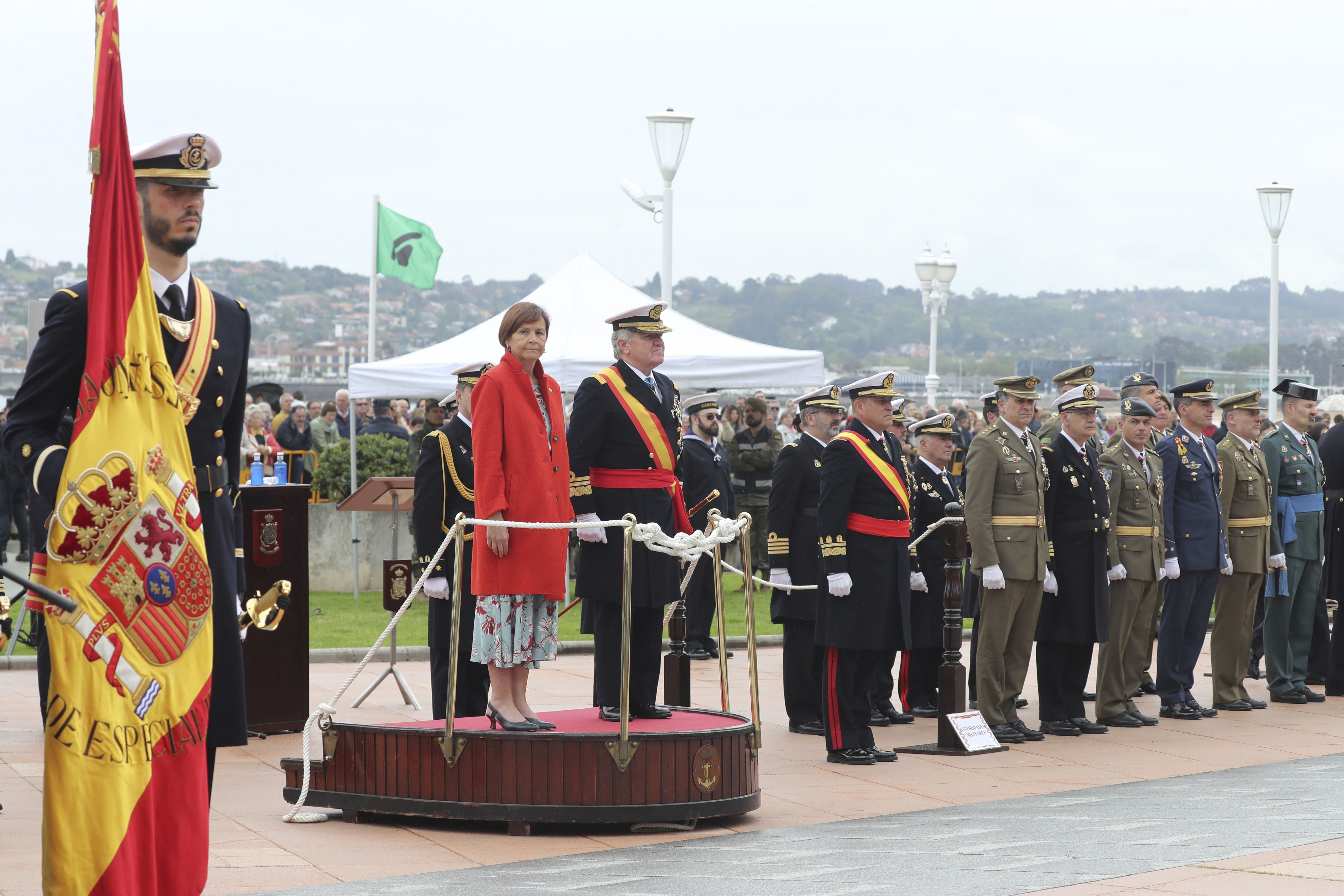 Las imágenes de la jura de bandera en Gijón (1)