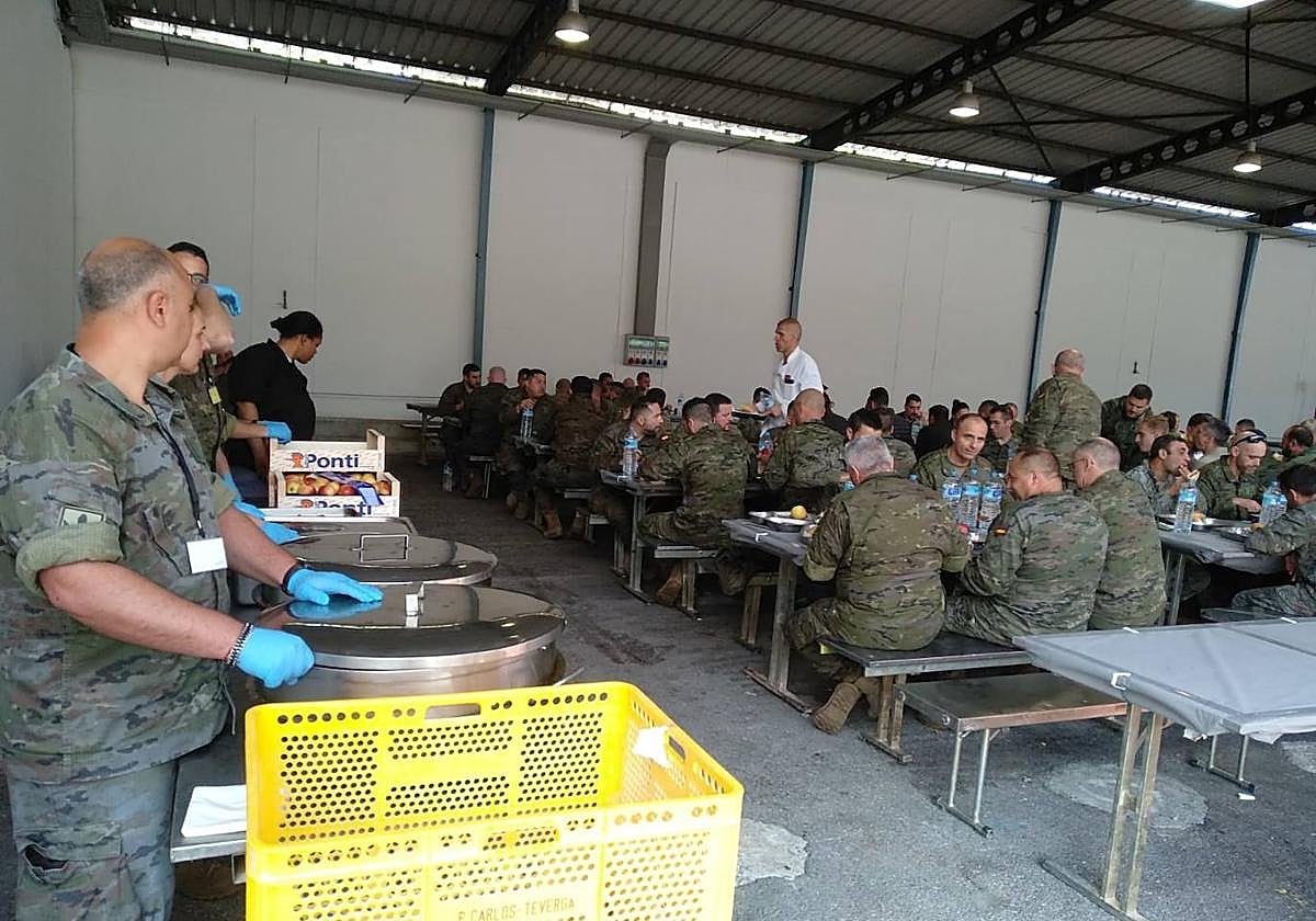 La inauguración de la presencia naval abre cinco días de puertas abiertas a buques y exhibiciones