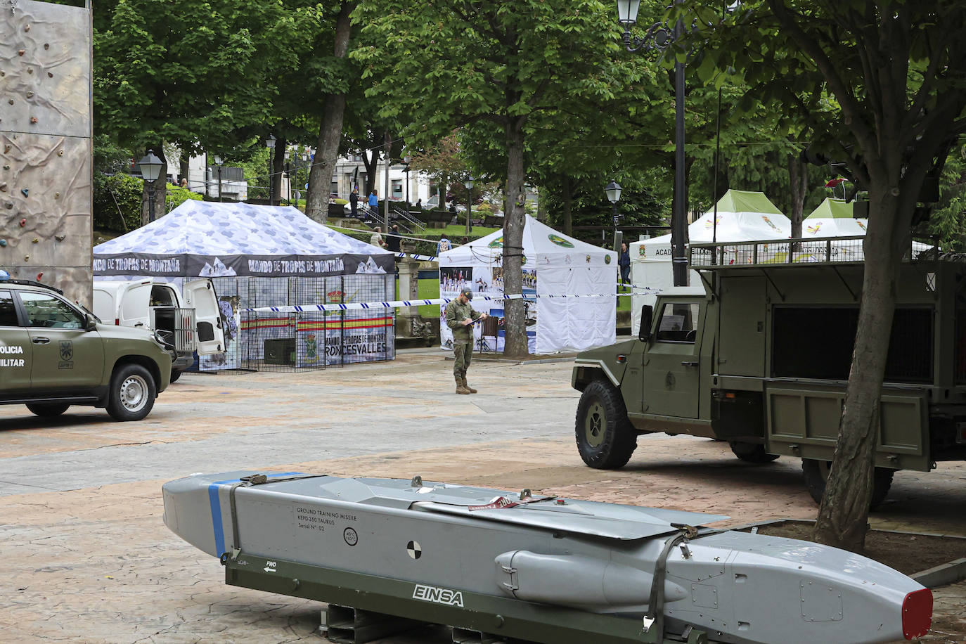 Los preparativos de las Fuerzas Armadas en Oviedo