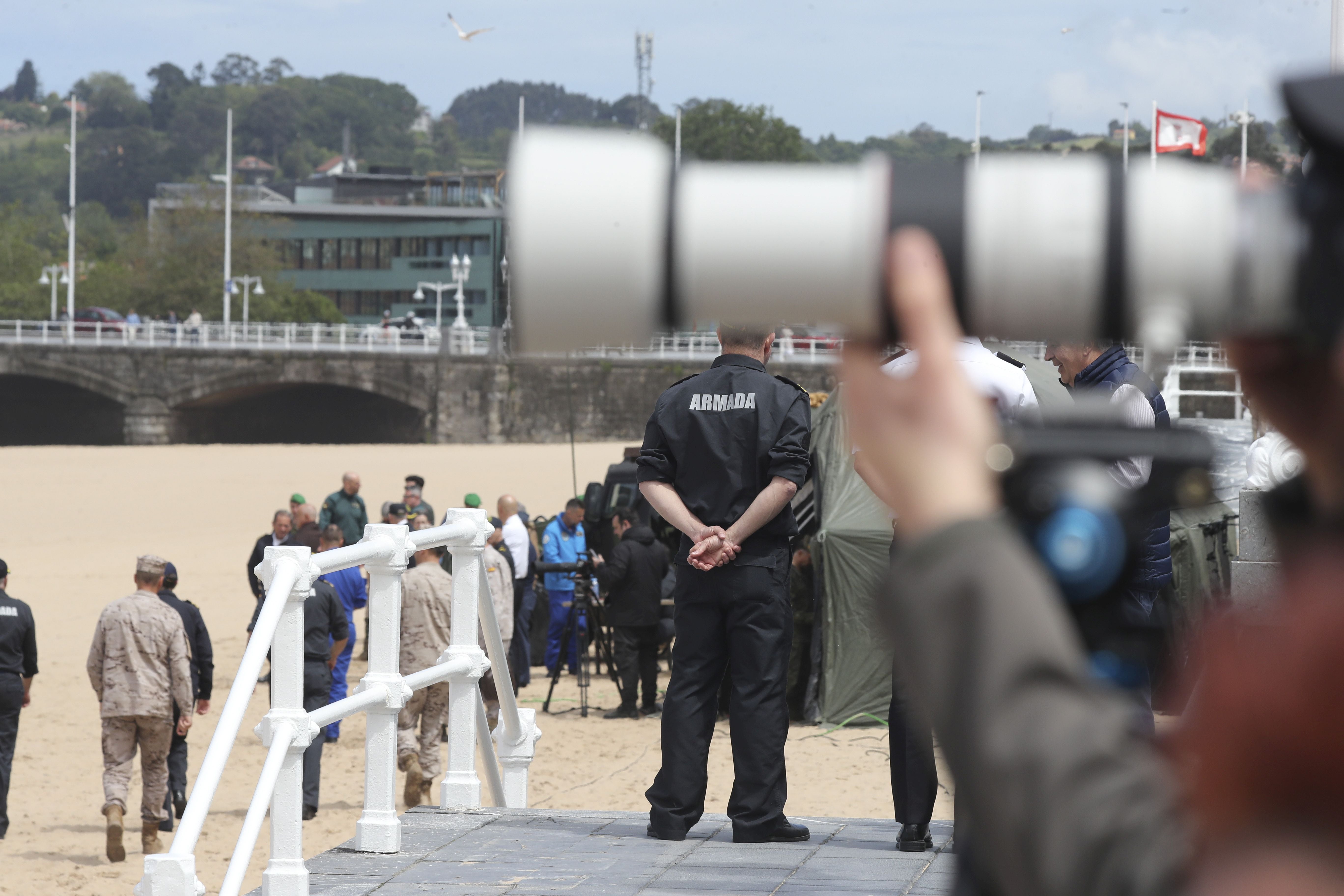 Gijón vive un desembarco de película del Ejército