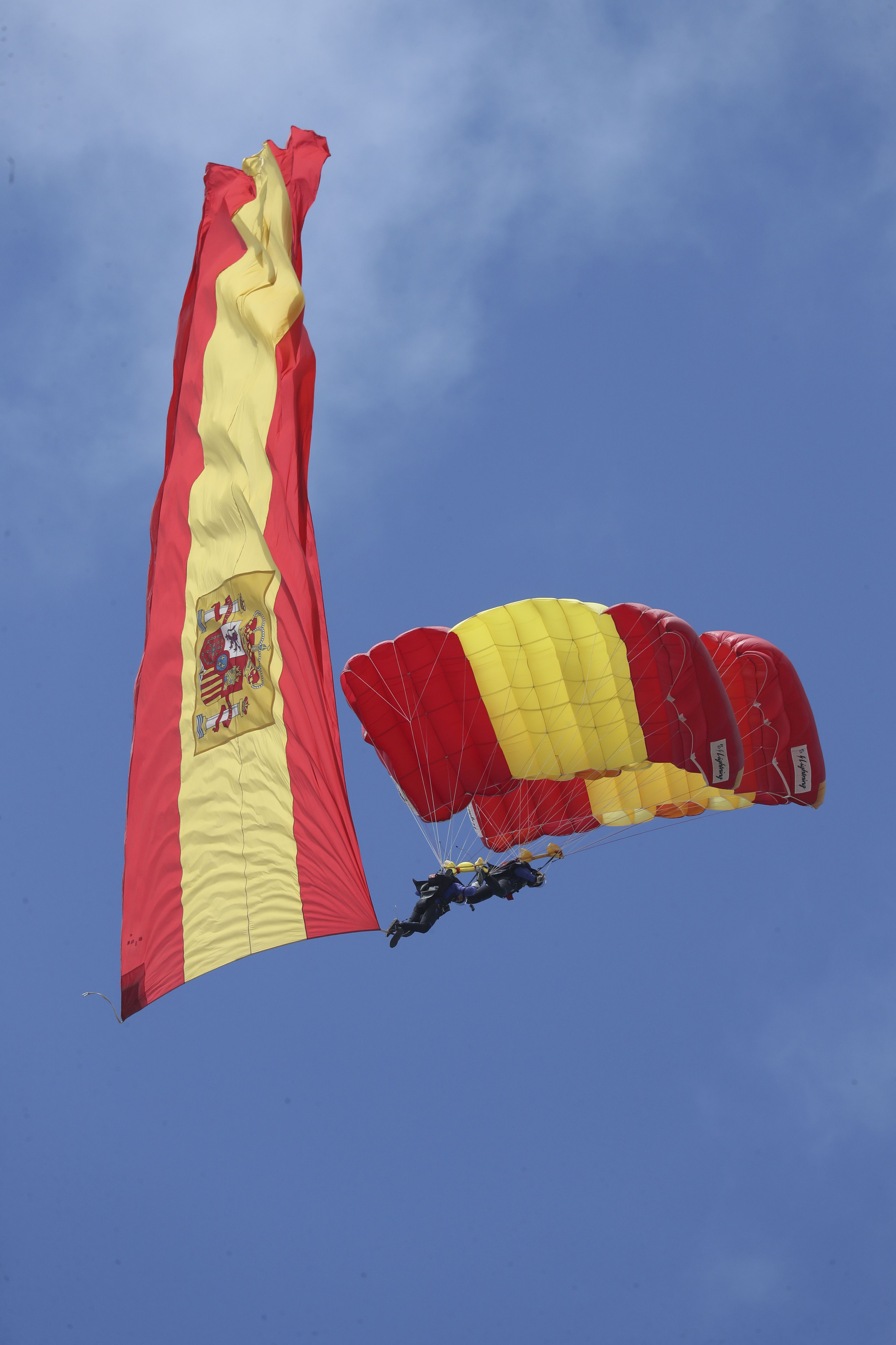 Gijón vive un desembarco de película del Ejército