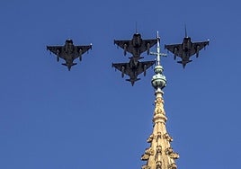 El desfile aéreo en Oviedo