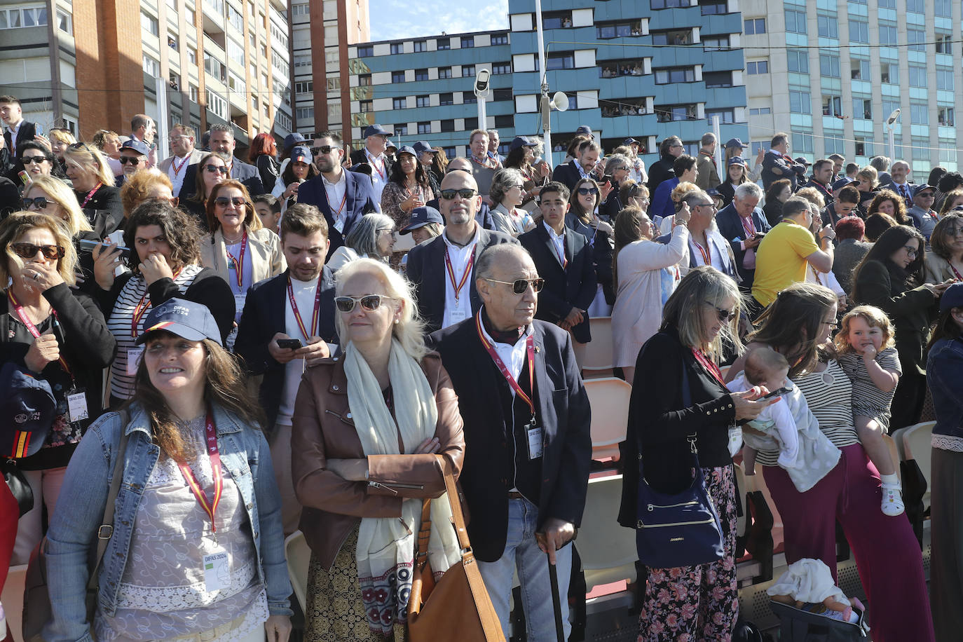 ¿Estuviste en el acto central de las Fuerzas Armadas en Gijón? ¡Búscate!