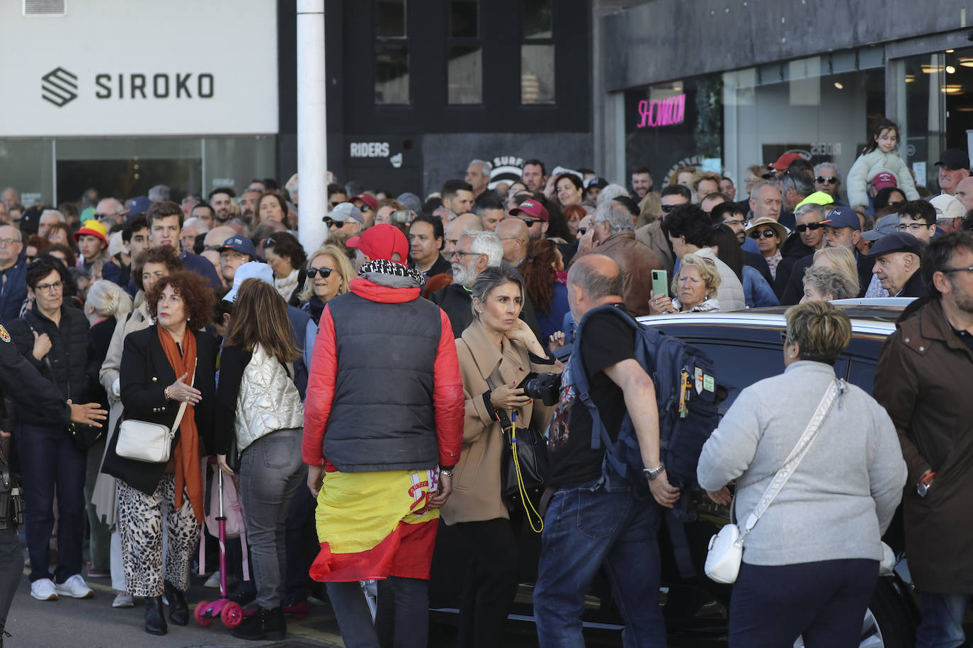 ¿Estuviste en el acto central de las Fuerzas Armadas en Gijón? ¡Búscate!