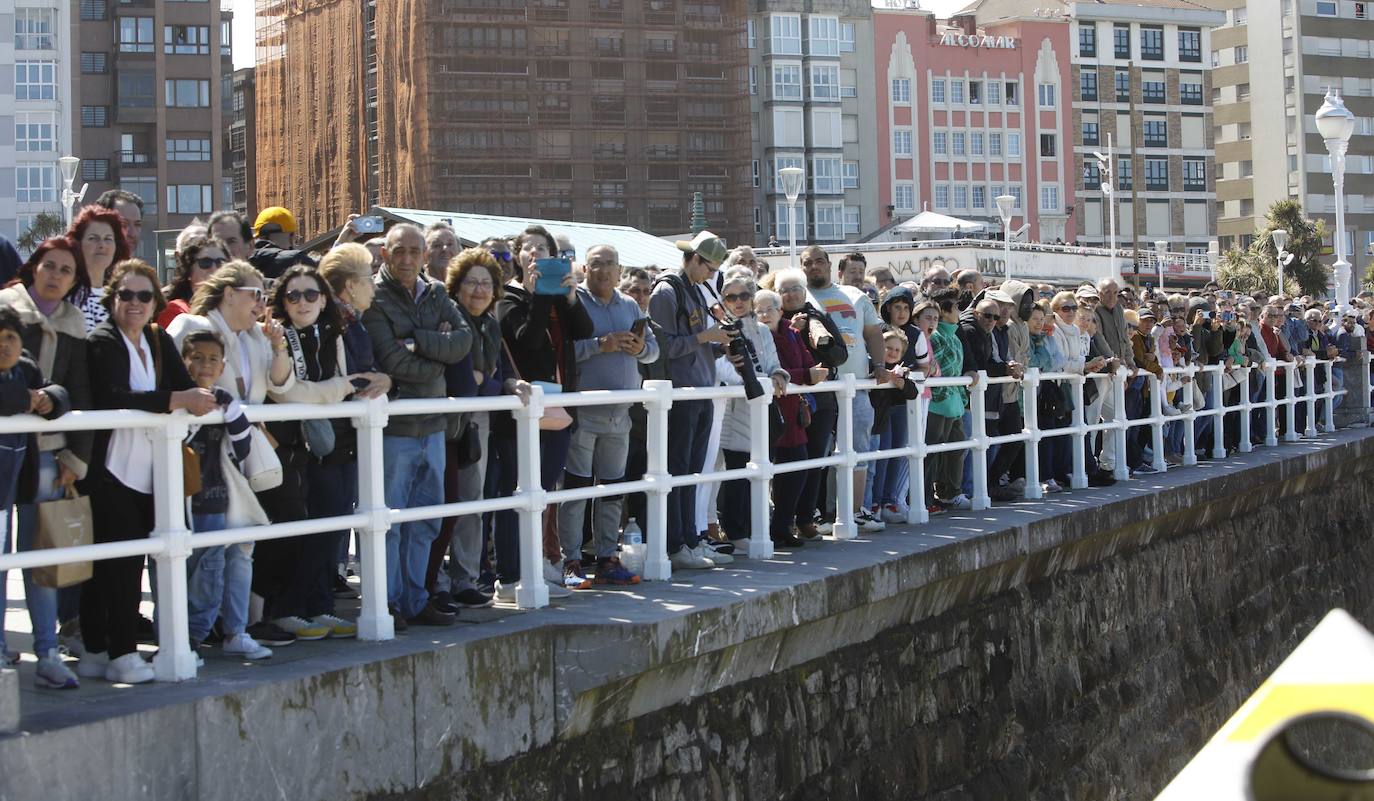 ¿Estuviste en el acto central de las Fuerzas Armadas en Gijón? ¡Búscate!