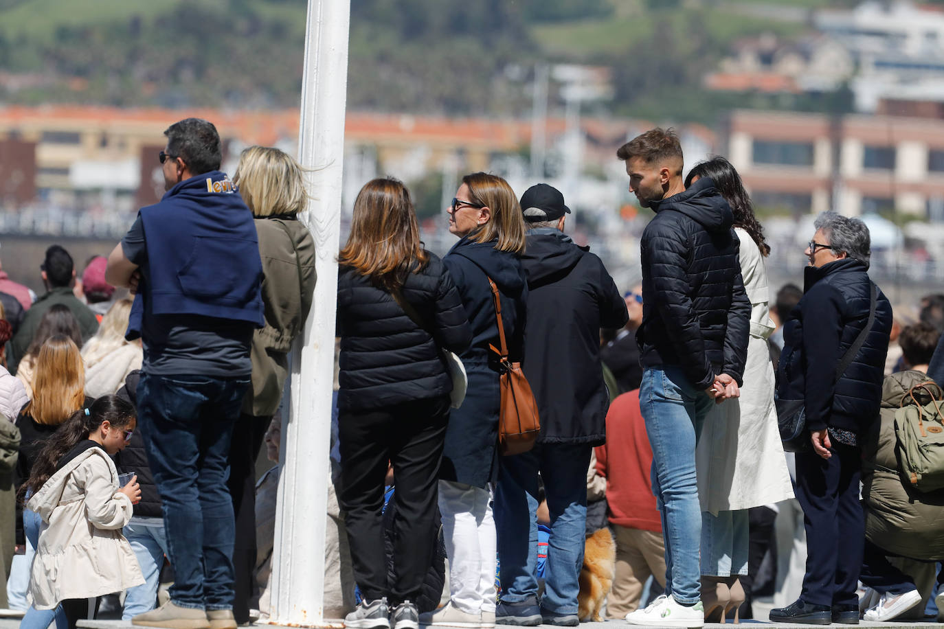 ¿Estuviste en el acto central de las Fuerzas Armadas en Gijón? ¡Búscate!