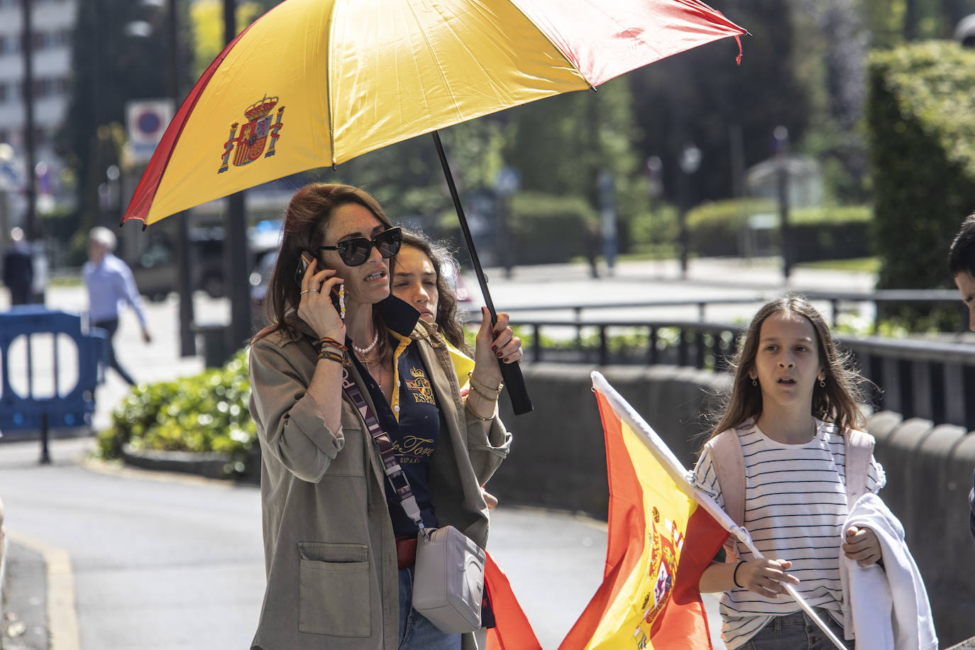 Si disfrutaste del desfile de las Fuerzas Armadas en Oviedo, búscate en nuestras fotos