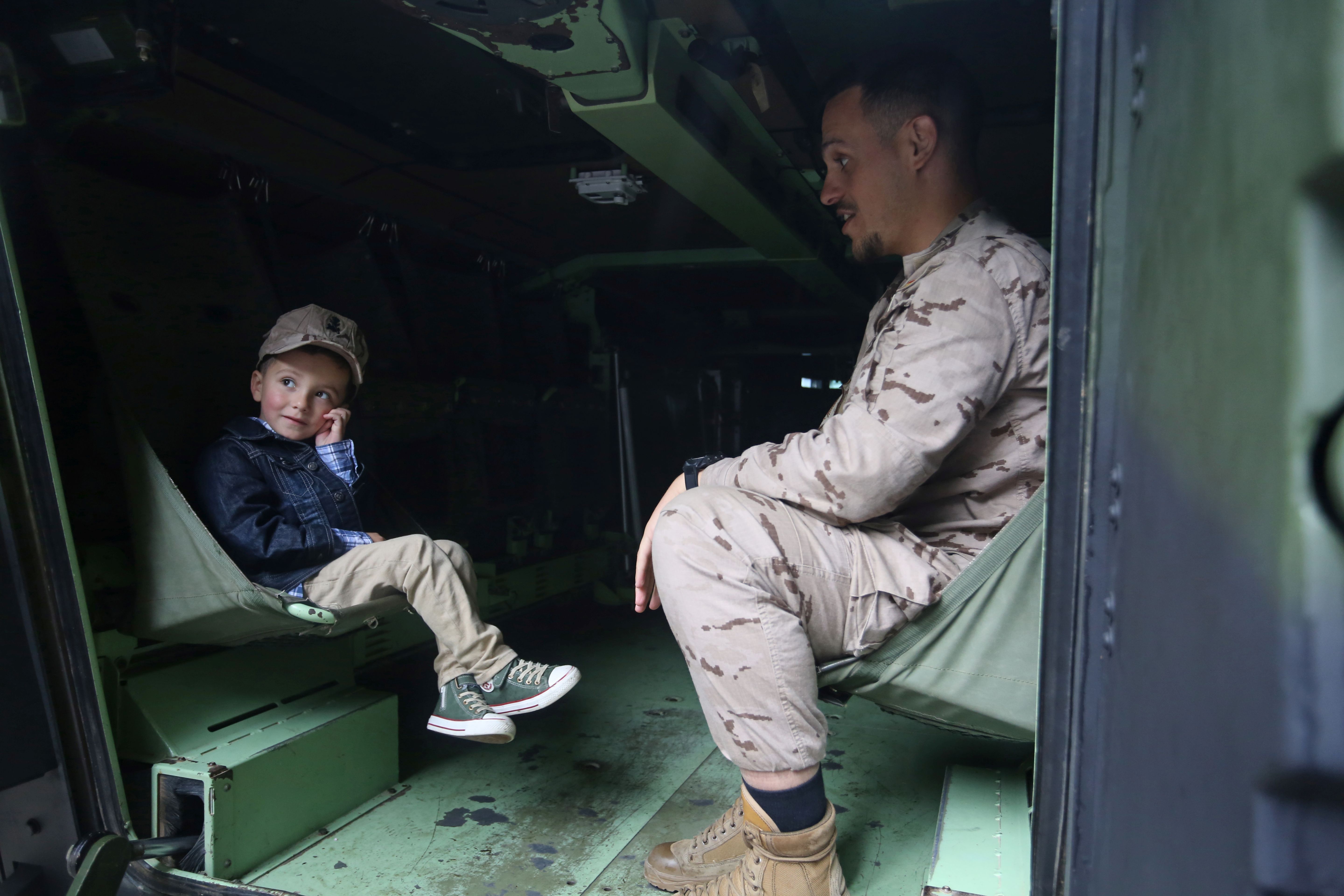 Última oportunidad para conocer a los militares de cerca en Oviedo