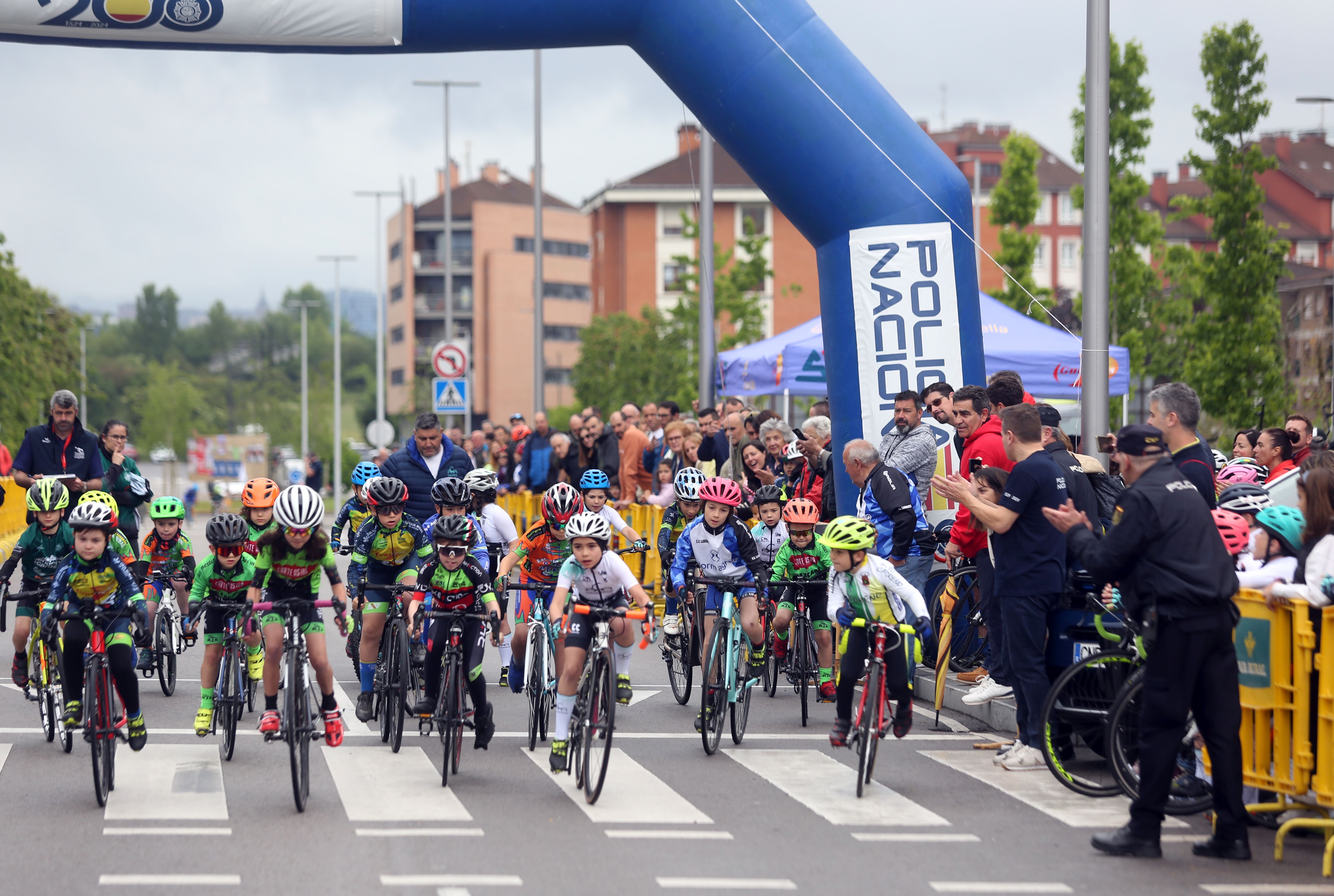 Las imágenes que deja la marcha ciclista de Lugones