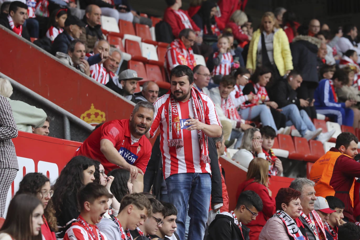 ¿Estuviste en El Molinón en el Sporting - Eibar? ¡Búscate!