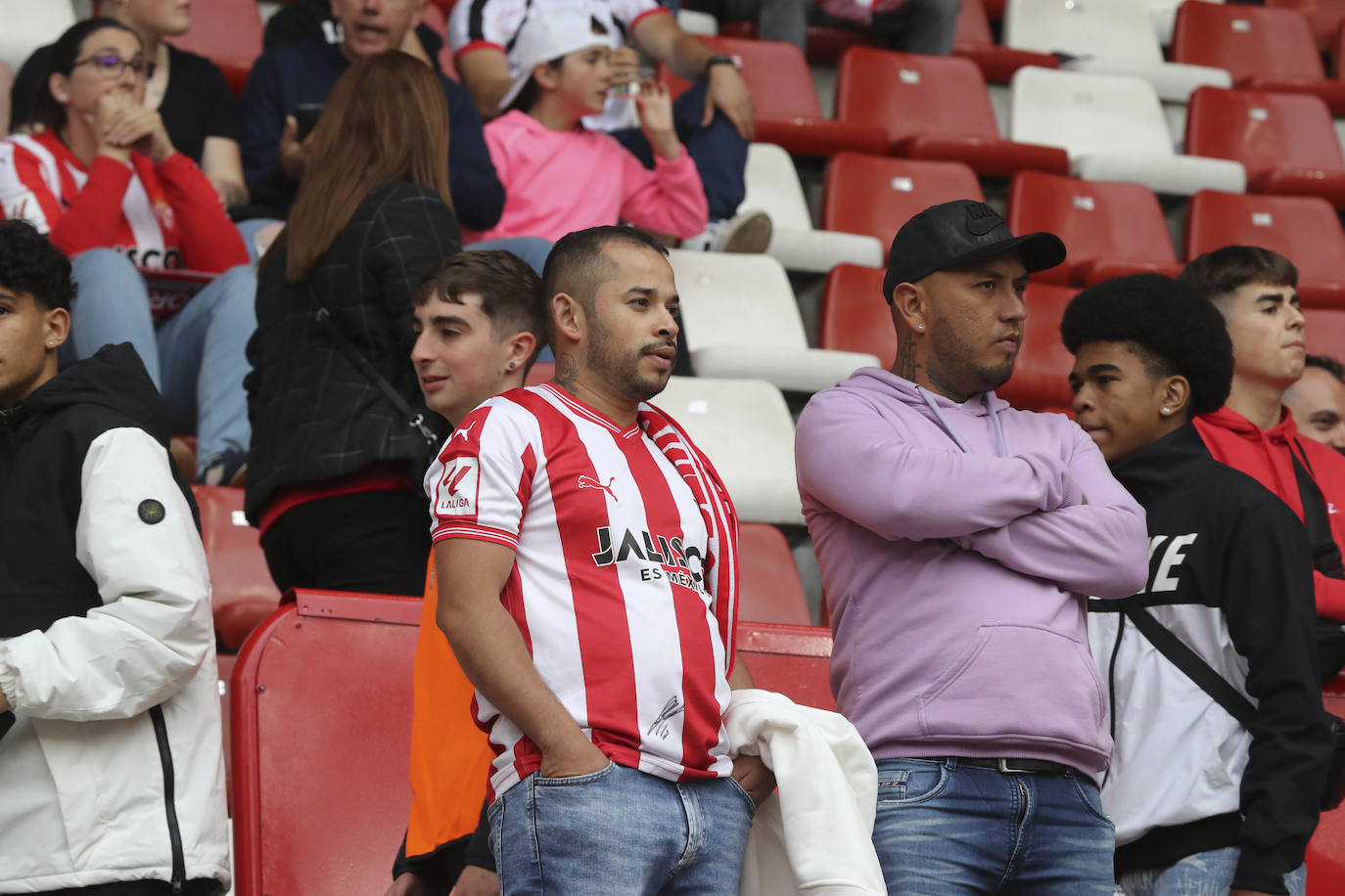 ¿Estuviste en El Molinón en el Sporting - Eibar? ¡Búscate!