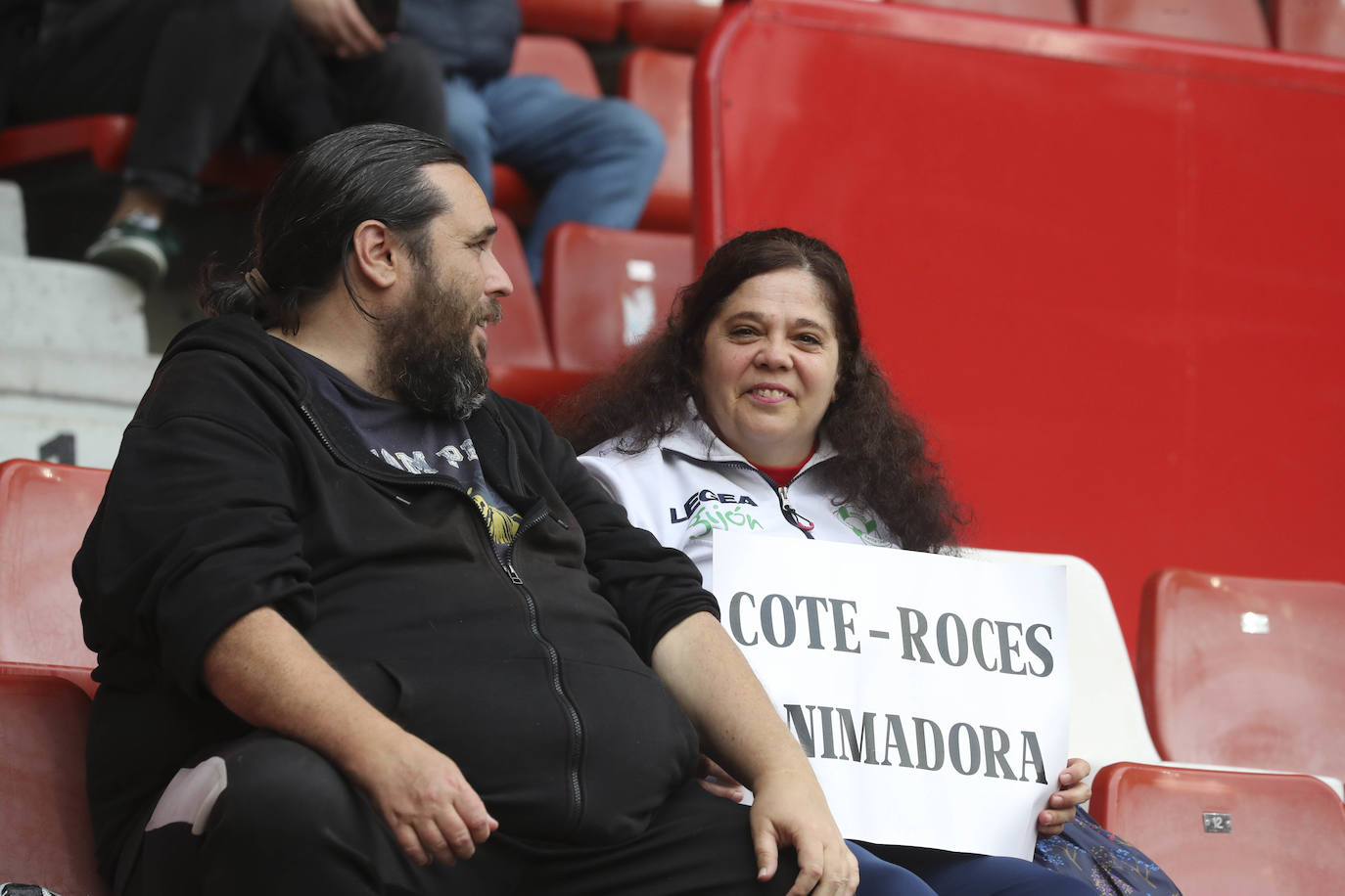 ¿Estuviste en El Molinón en el Sporting - Eibar? ¡Búscate!