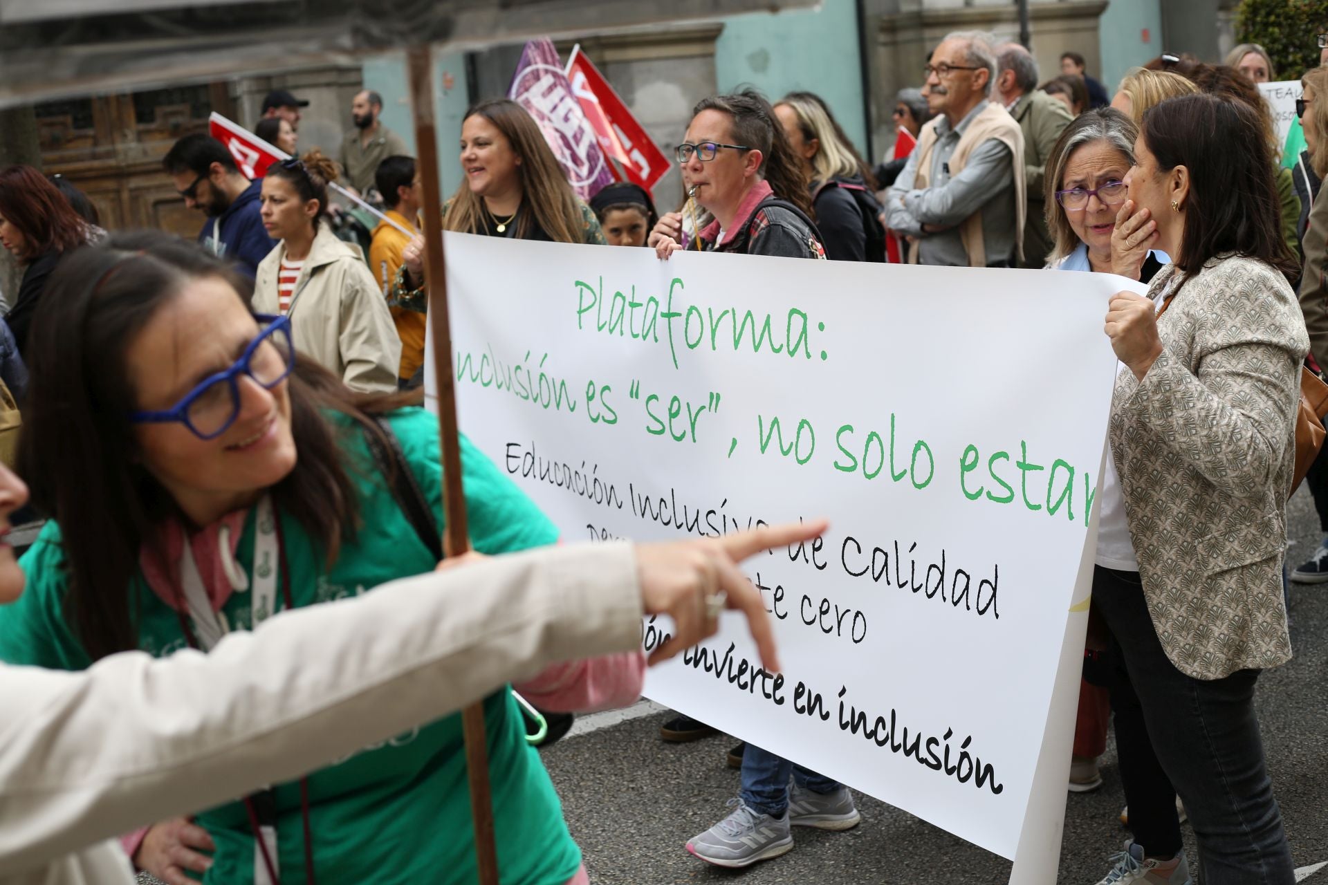 La manifestación de la educación pública asturiana, en imágenes