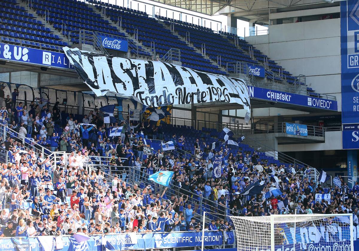 Calor azul en el último entrenamiento del Oviedo antes de la final