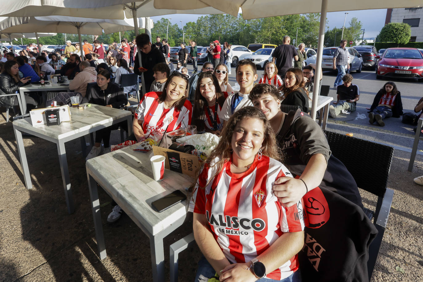 Éxtasis en Gijón tras la victoria del Sporting