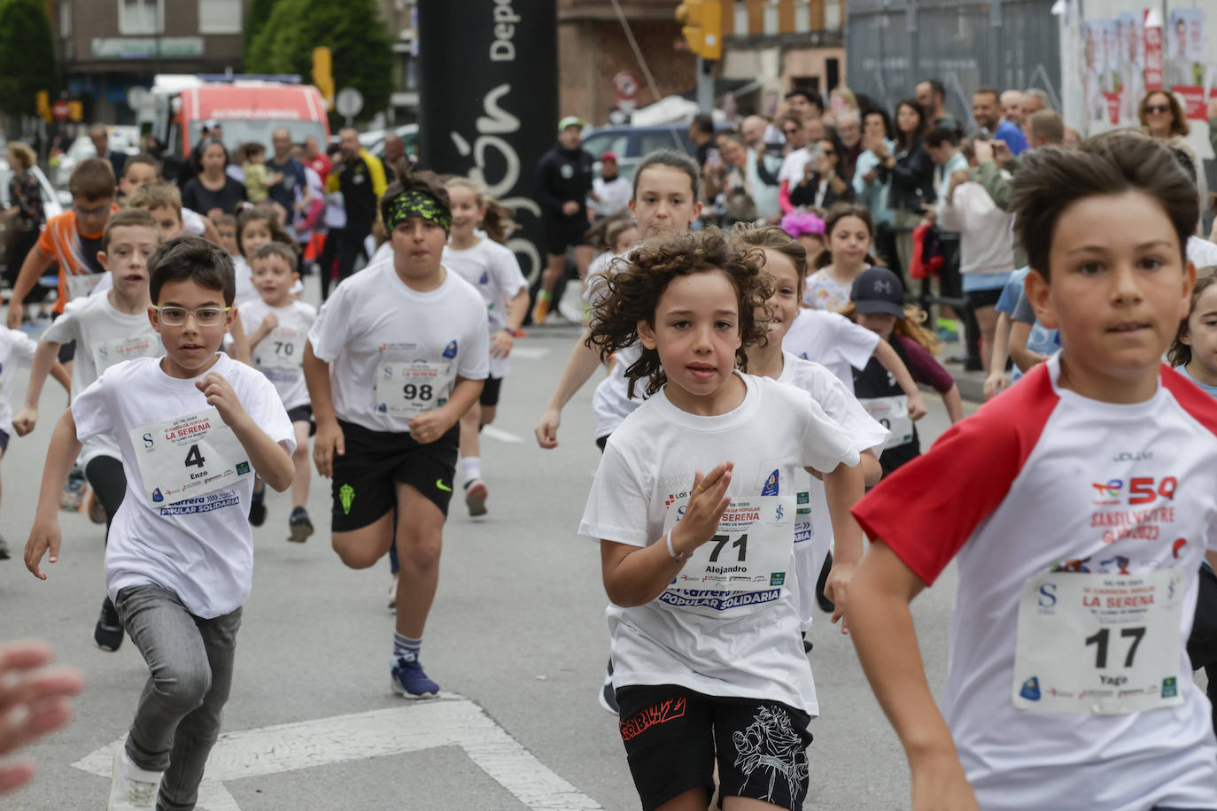 Medio millar de personas en la Carrera Popular Solidaria La Serena-El Llano en Marcha&#039;