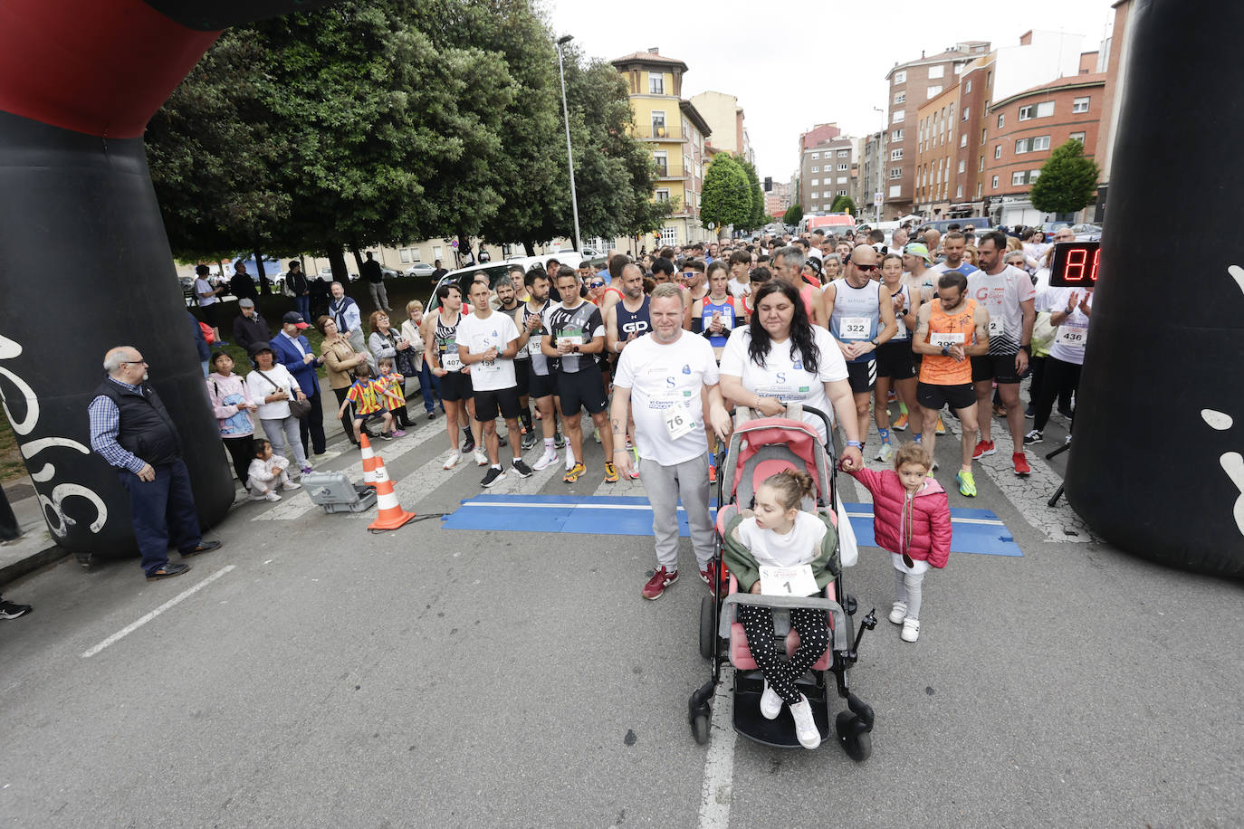 Medio millar de personas en la Carrera Popular Solidaria La Serena-El Llano en Marcha&#039;