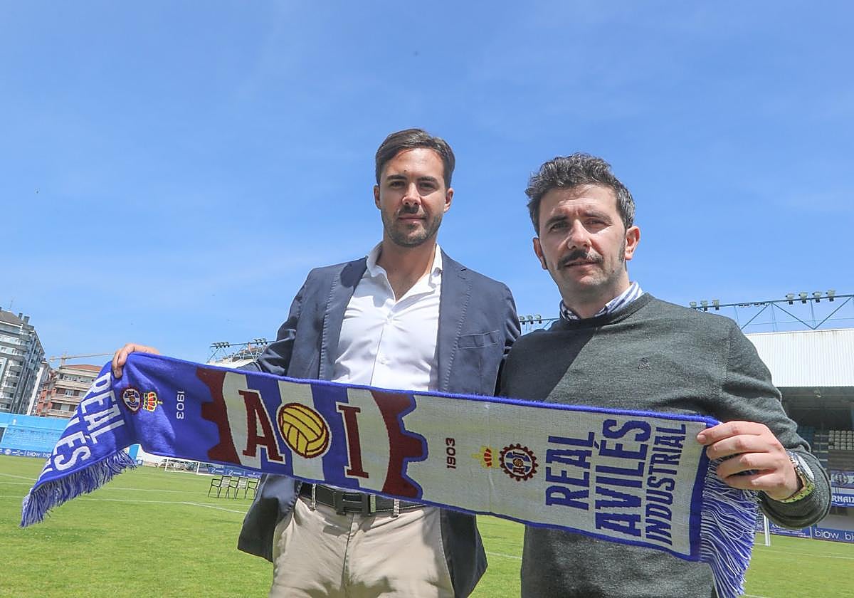 Miguel Linares y Diego Baeza, ayer en el Suárez Puerta.