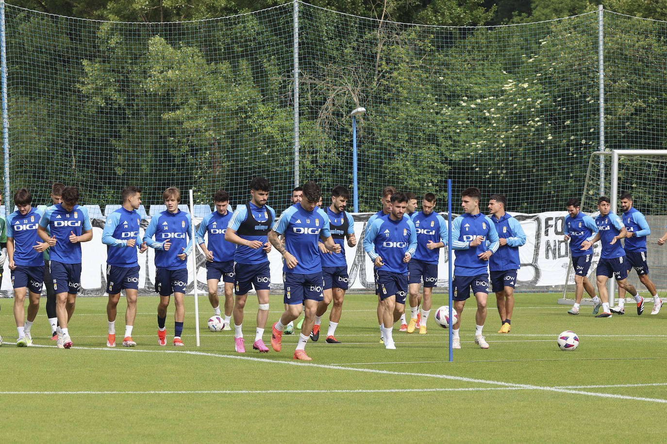 Así ha sido el primer entrenamiento del Oviedo para preparar el &#039;play off&#039; de ascenso