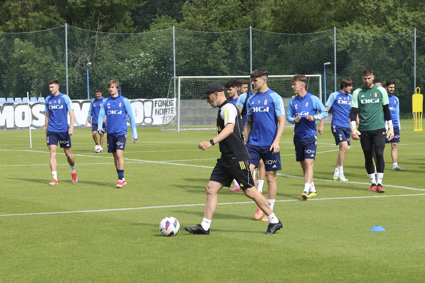 Así ha sido el primer entrenamiento del Oviedo para preparar el &#039;play off&#039; de ascenso