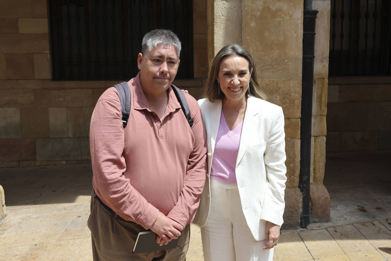 Cuca Gamarra visita Asturias en plena campaña electoral para las europeas