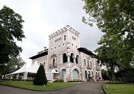 Castillo del Bosque la Zoreda.