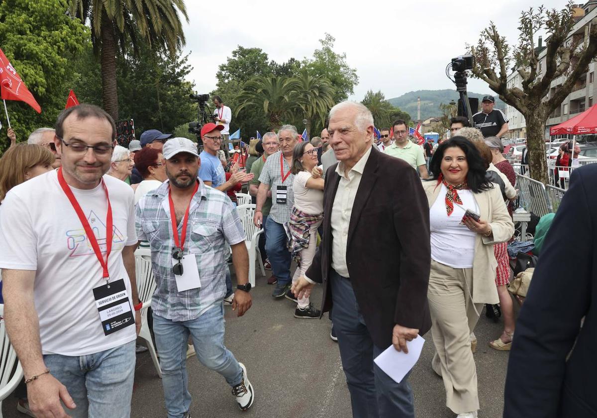 Borrell, en La Felguera, donde se celebró el mitin.