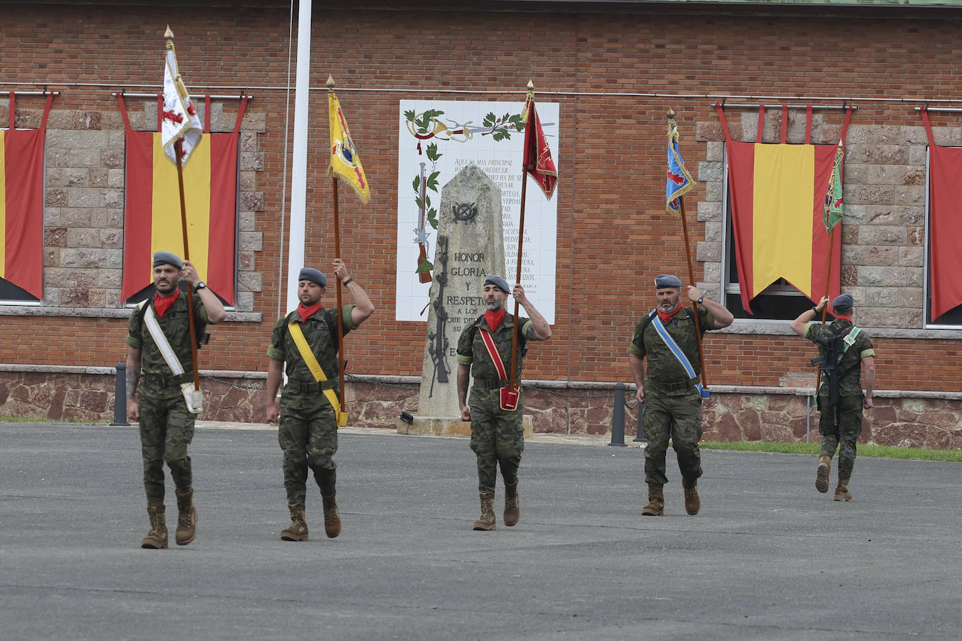 La BRILAT celebra con una parada militar el 58 aniversario de su creación