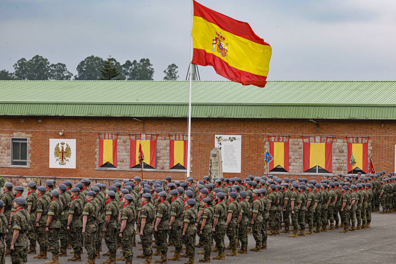 La BRILAT celebra con una parada militar el 58 aniversario de su creación