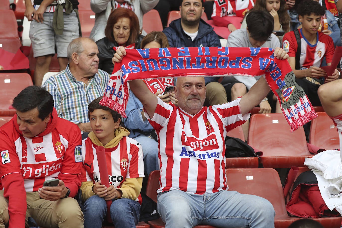 ¿Estuviste en el Sporting - Espanyol? ¡Búscate!