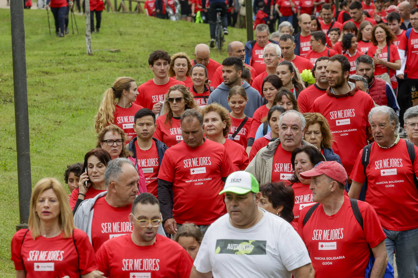 Primera marcha solidaria de Cruz Roja