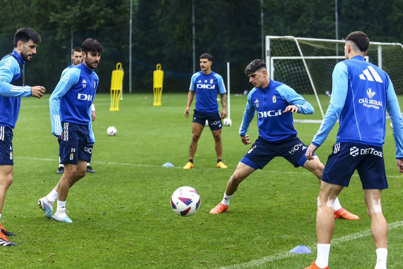 Entrenamiento del Real Oviedo tras el partido contra el Eibar