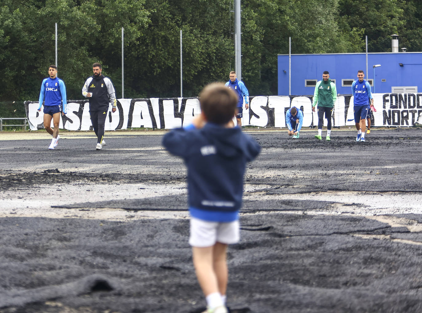 Entrenamiento del Real Oviedo tras el partido contra el Eibar