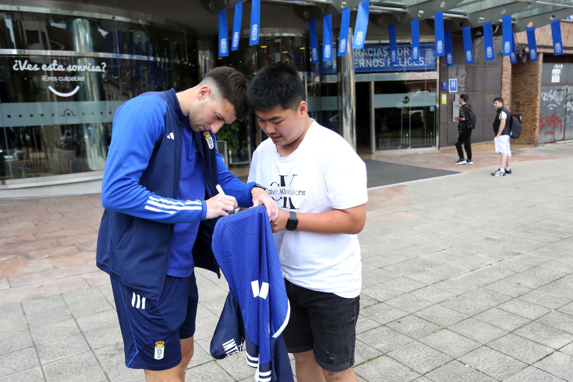 El Oviedo pone rumbo a Eibar