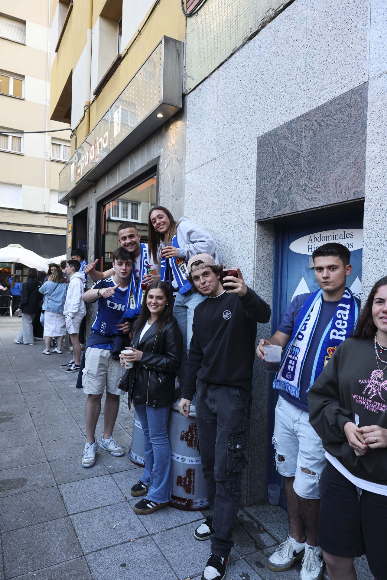 Ambientazo en los bares: así se vivió el partido contra el Eibar en Oviedo