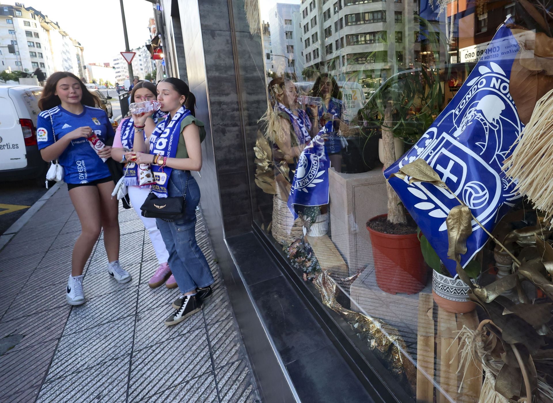 Ambientazo en los bares: así se vivió el partido contra el Eibar en Oviedo