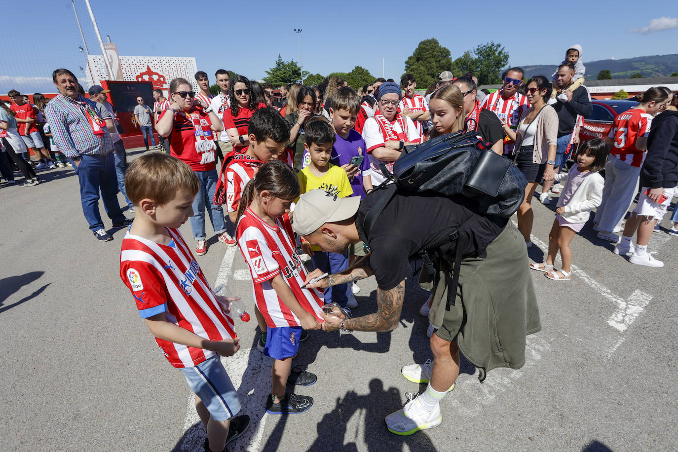 La Mareona arropa al Sporting antes de la vuelta: «¡Sí se puede!»